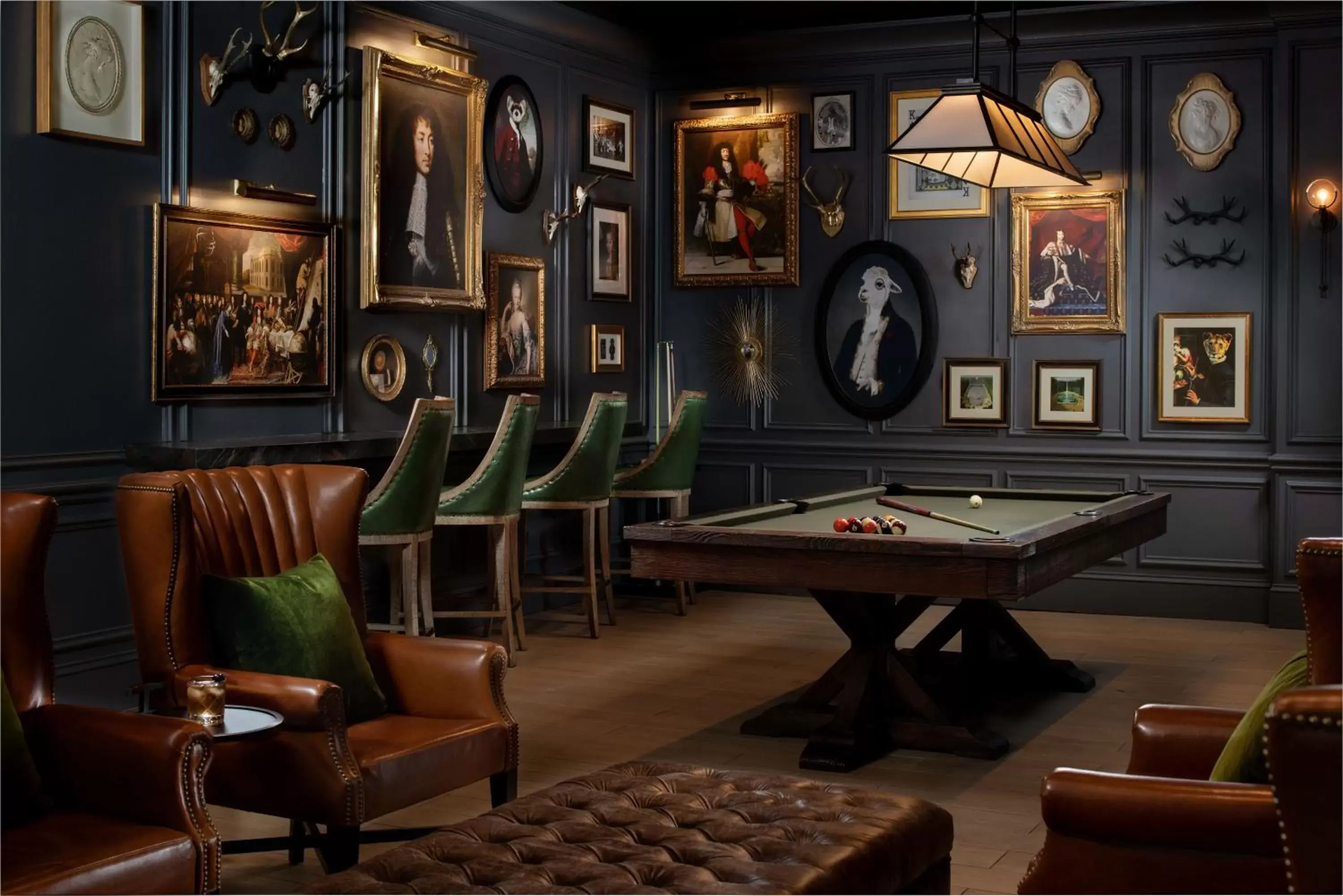 Lounge or bar, Billiards in Chateau Elan Winery