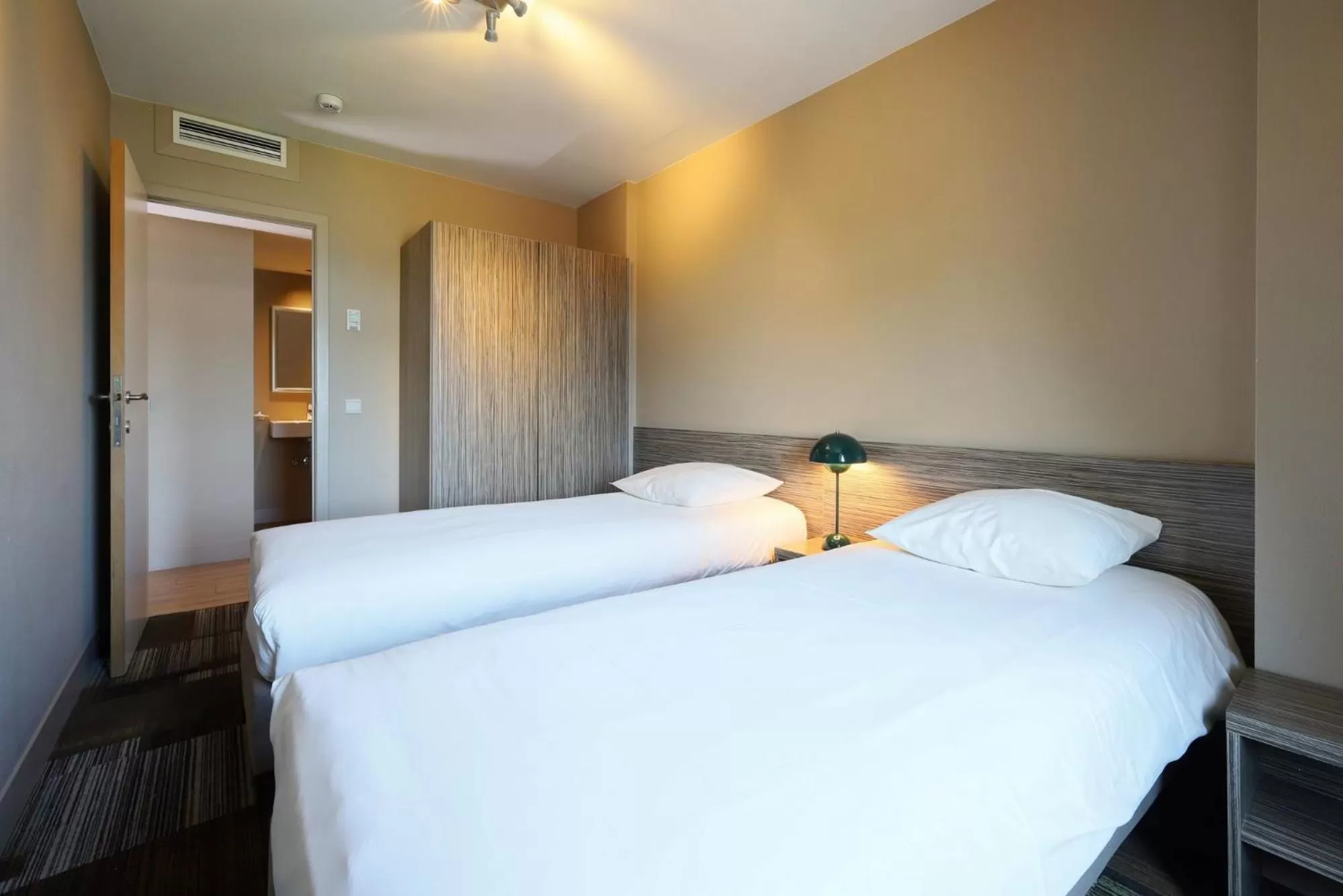 Photo of the whole room, Bed in Le Côté Vert