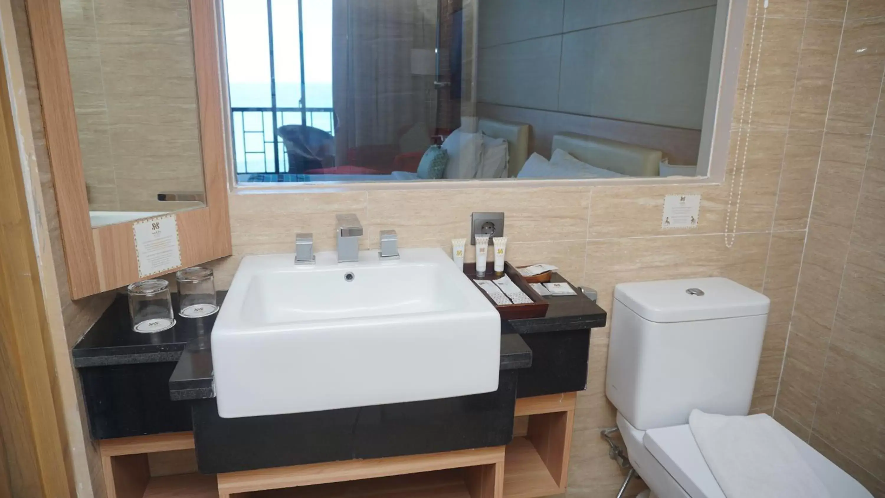 Bathroom in Sotis Hotel Kupang