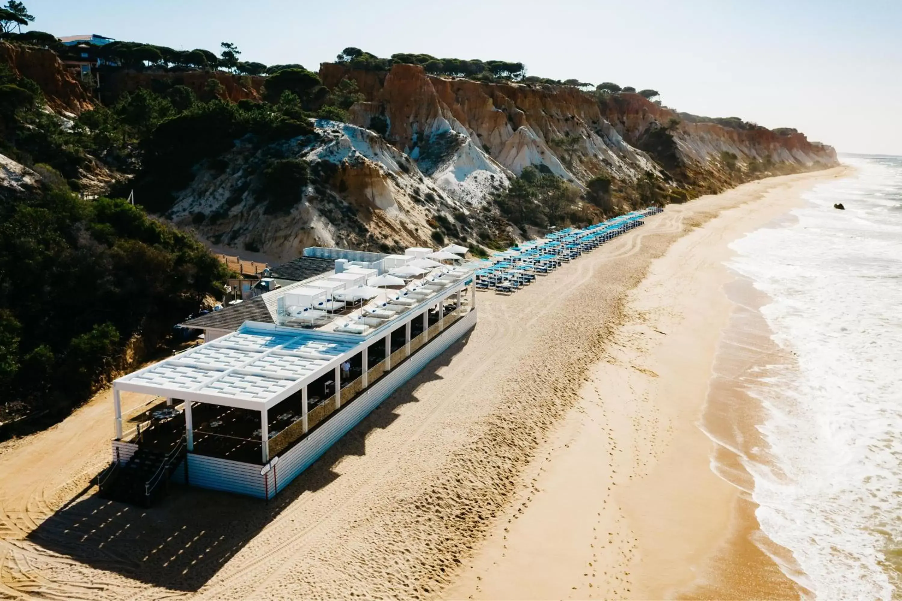 Restaurant/places to eat, Bird's-eye View in Pine Cliffs Hotel, a Luxury Collection Resort, Algarve