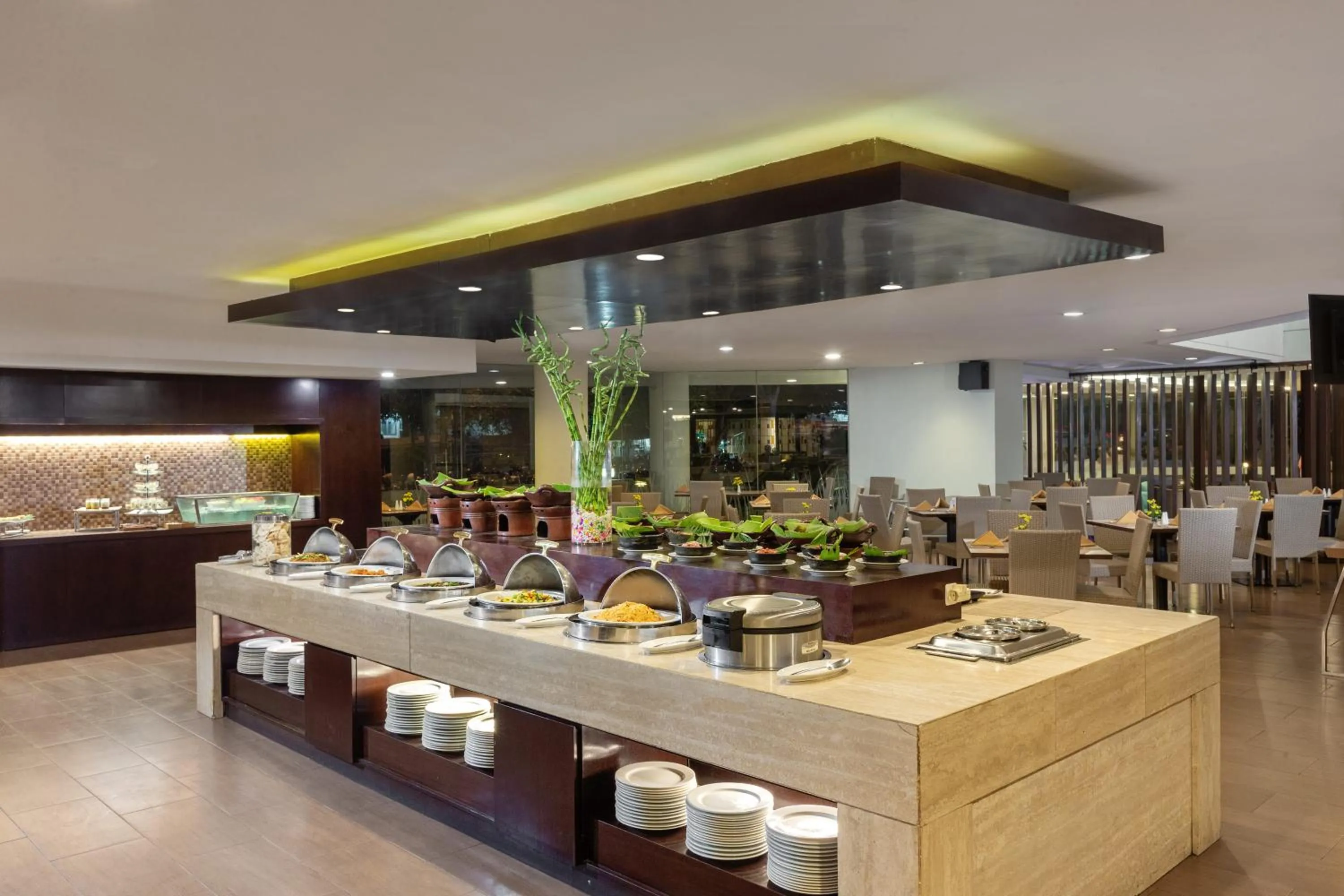 Restaurant/places to eat in Hotel Santika Bandung