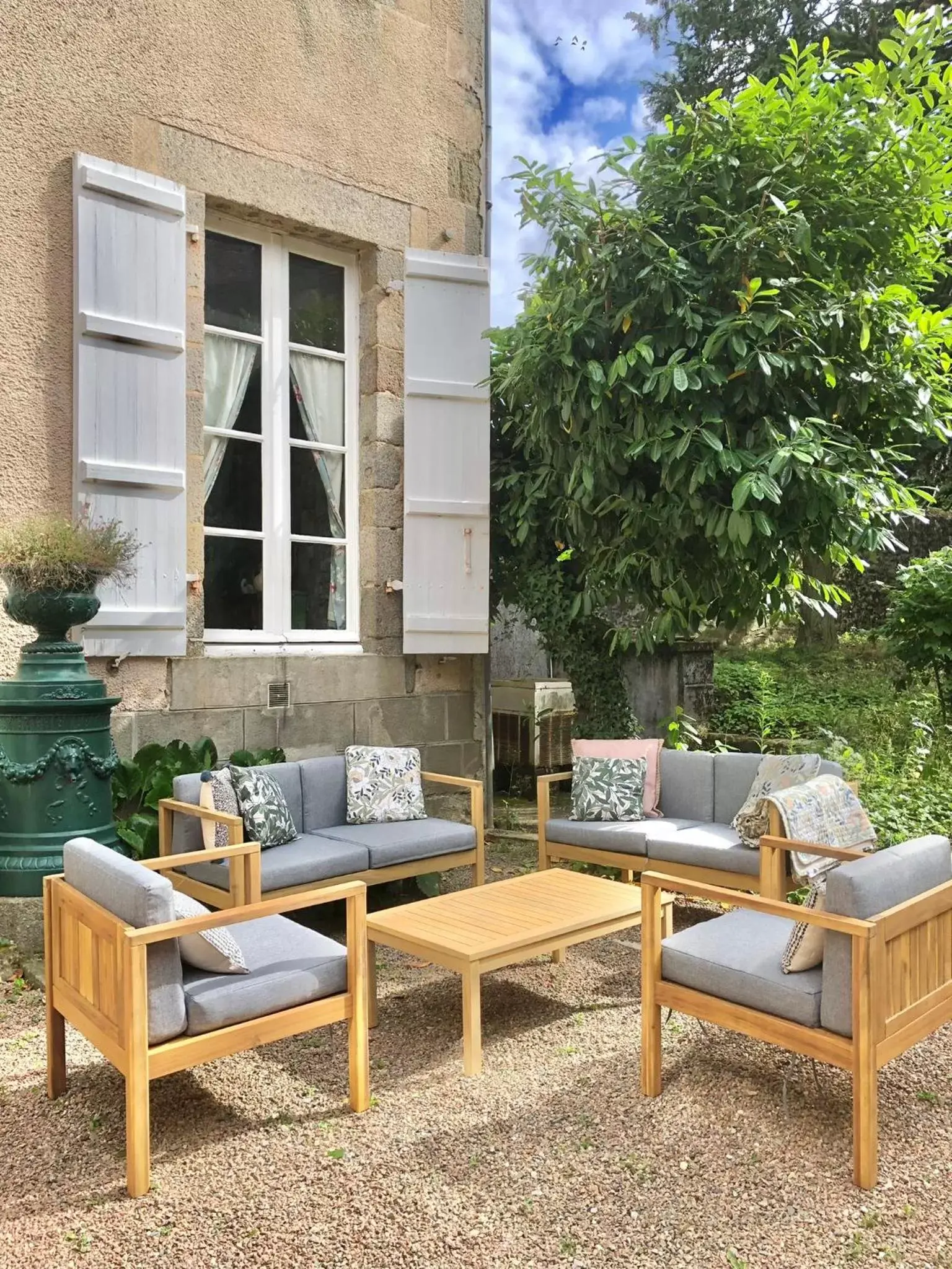 Balcony/Terrace in L'Hotel de Hercé Chambre d'Hote