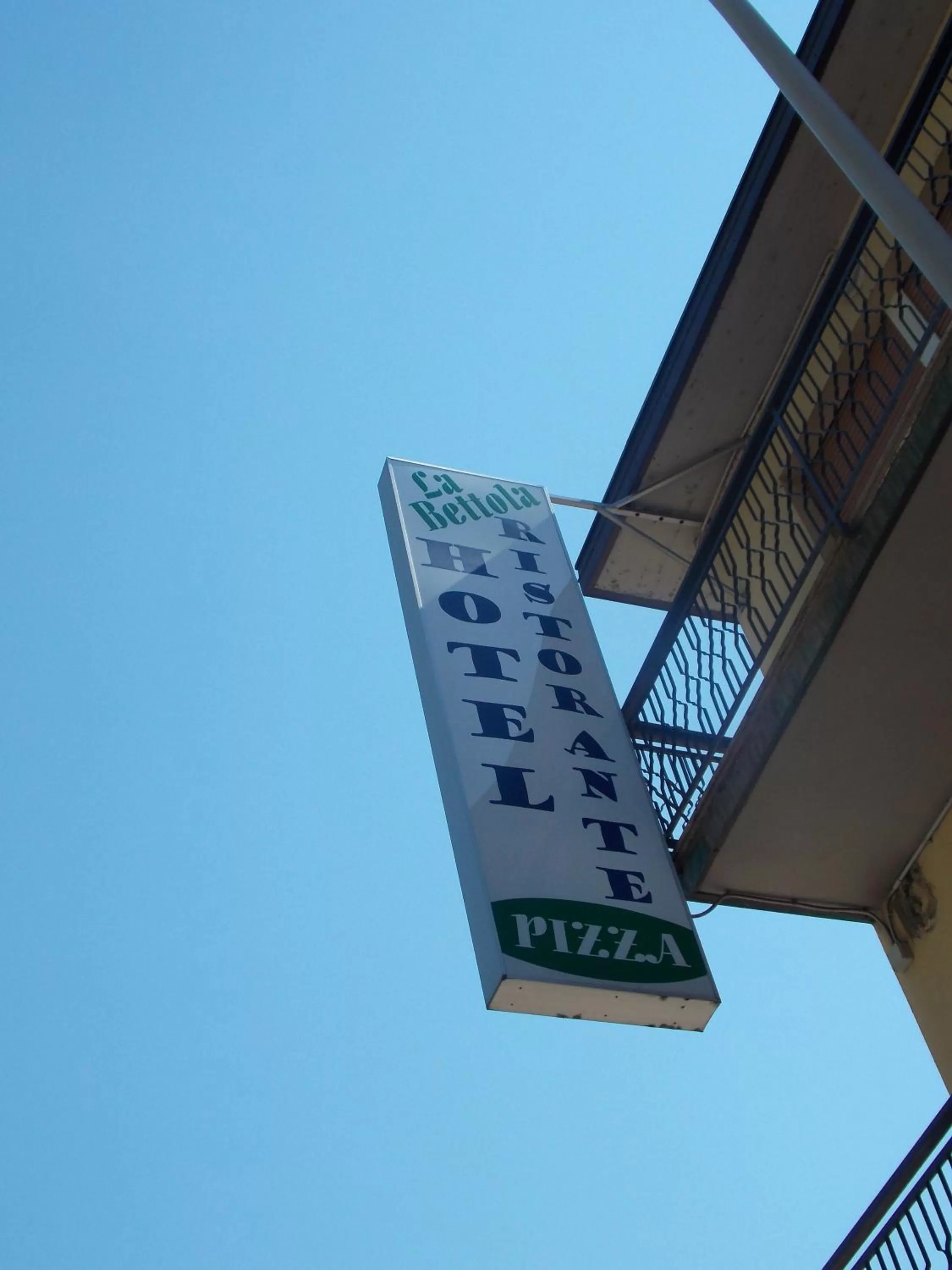 Day in Hotel Ristorante La Bettola