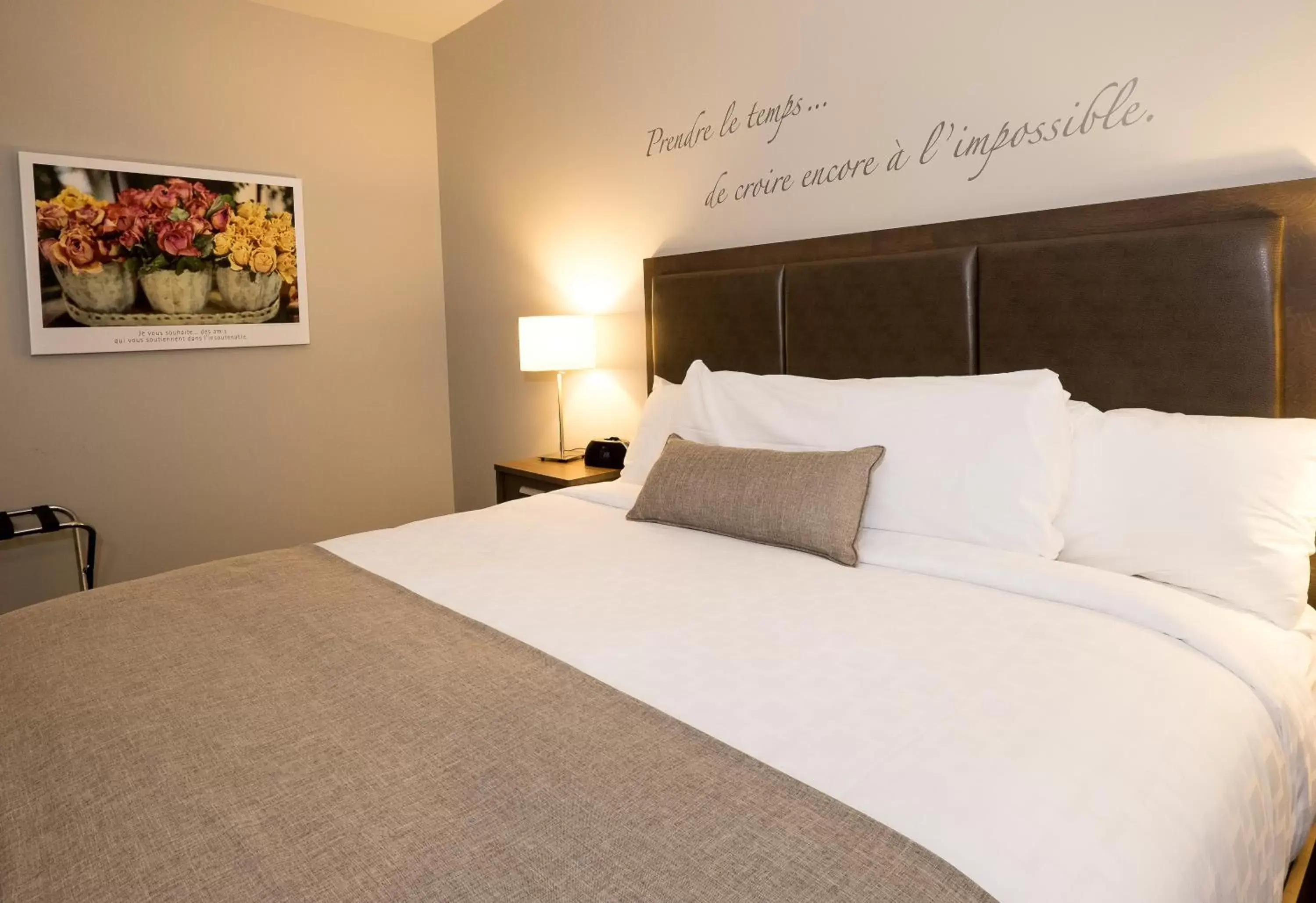 Bedroom, Bed in Hôtel Le Petit Manoir du Casino