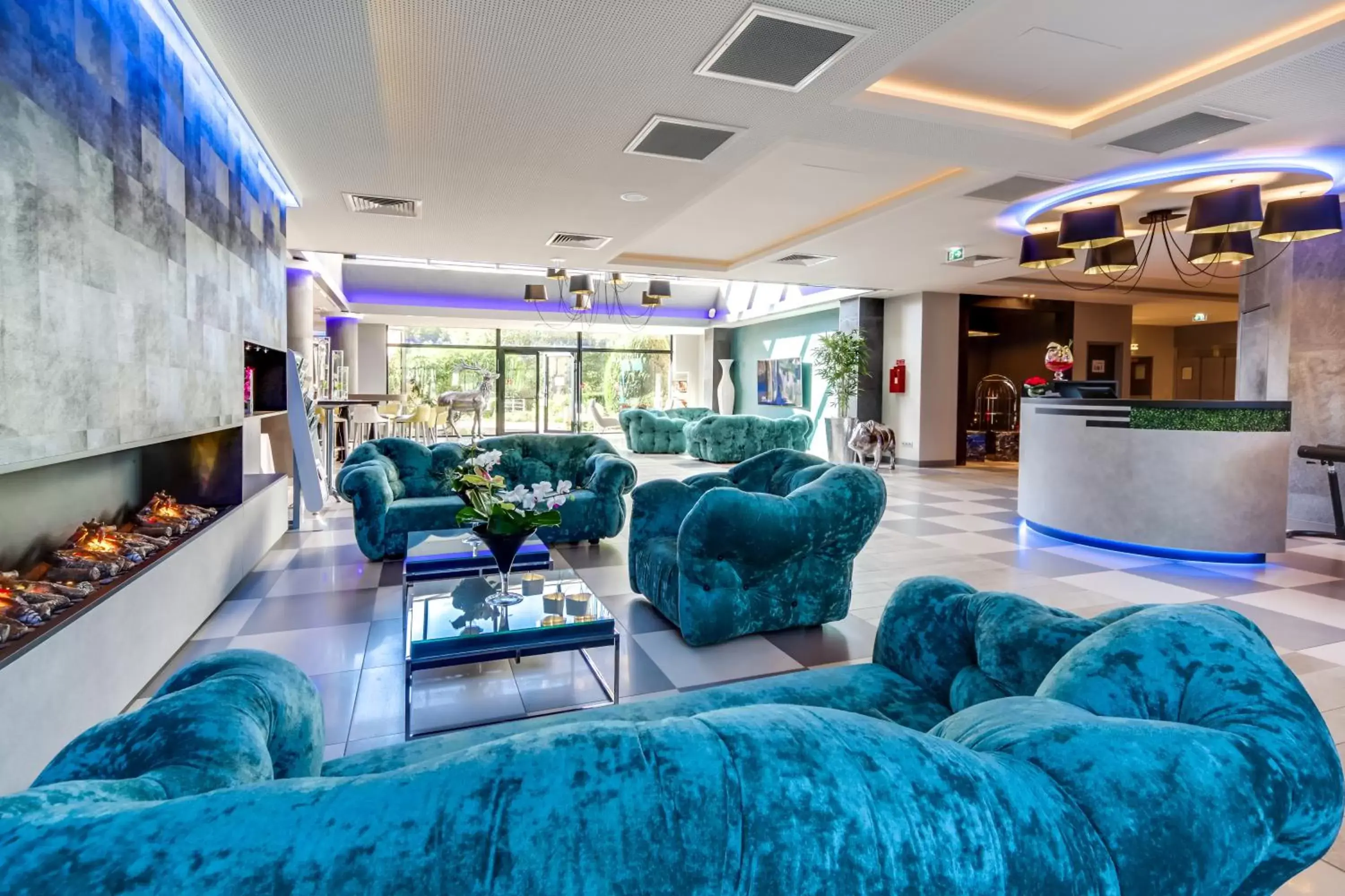 Lobby or reception in Novotel Orléans Saint Jean de Braye