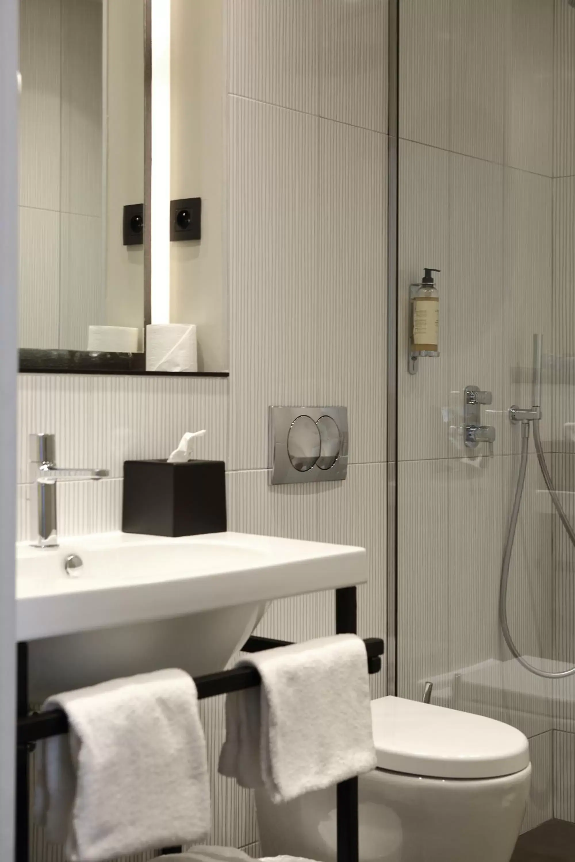 Toilet, Bathroom in Best Western Plus Hôtel La Joliette