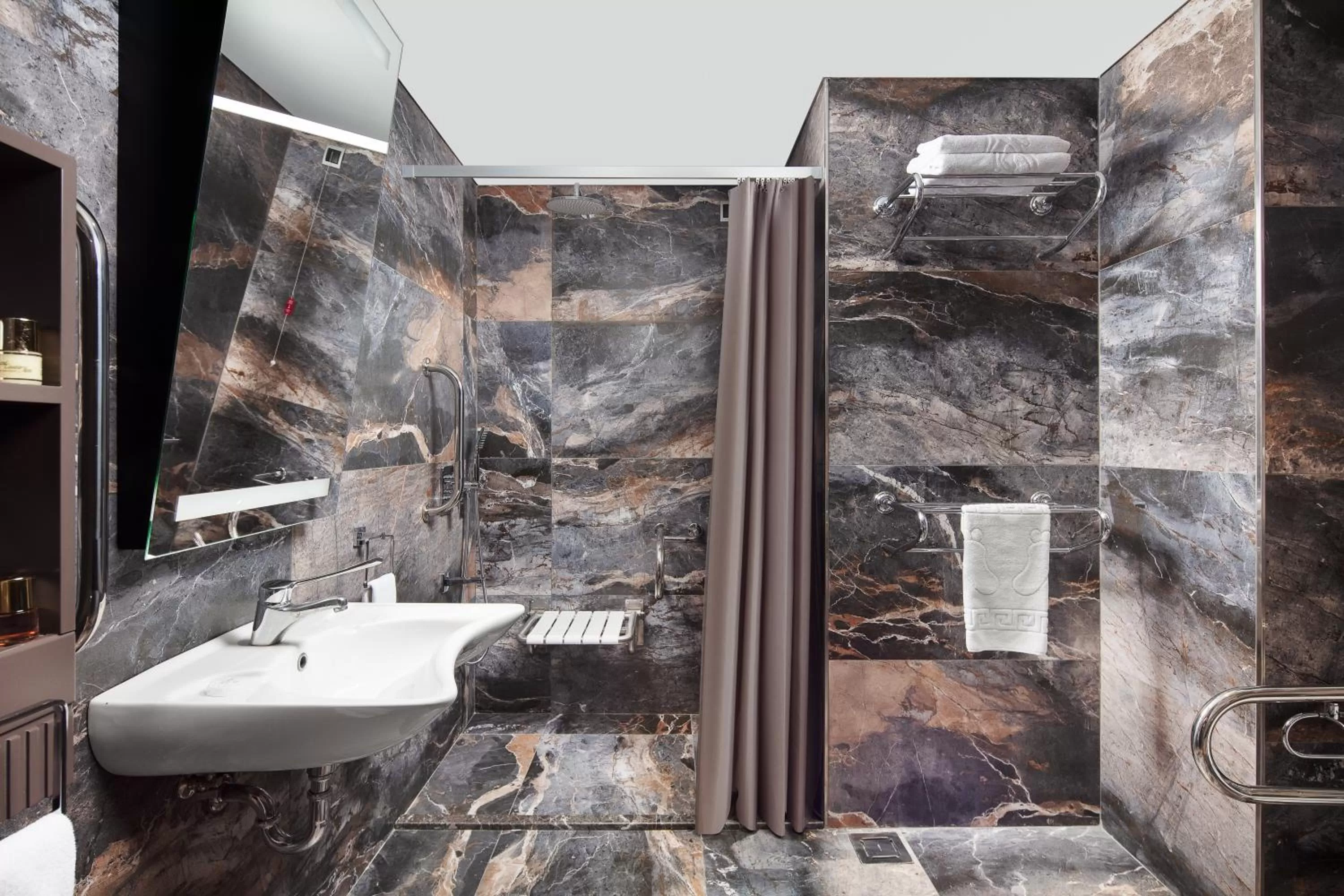 Bathroom in Grand Cevahir Hotel Convention Center