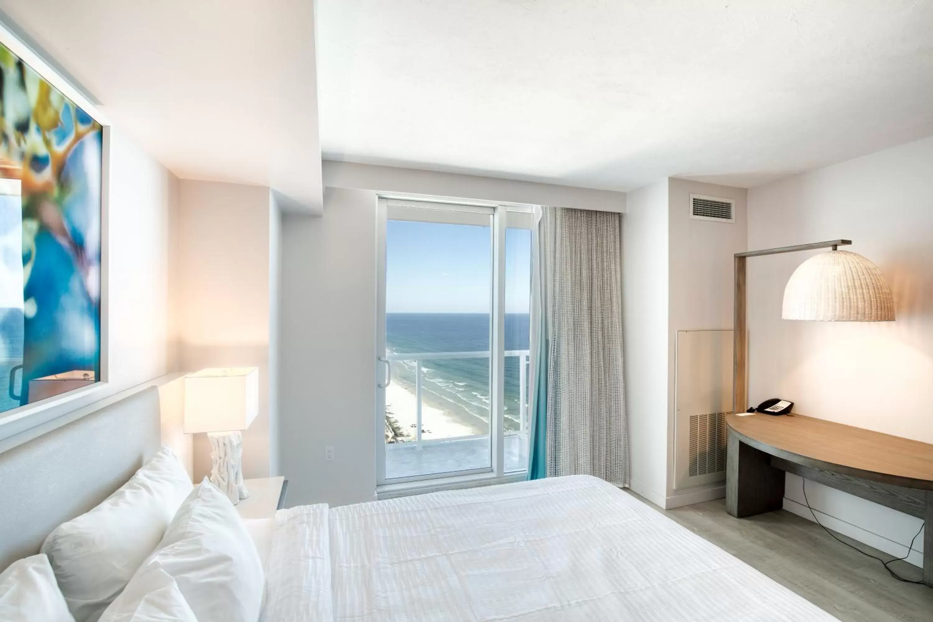 Bed in Daytona Grande Oceanfront Resort