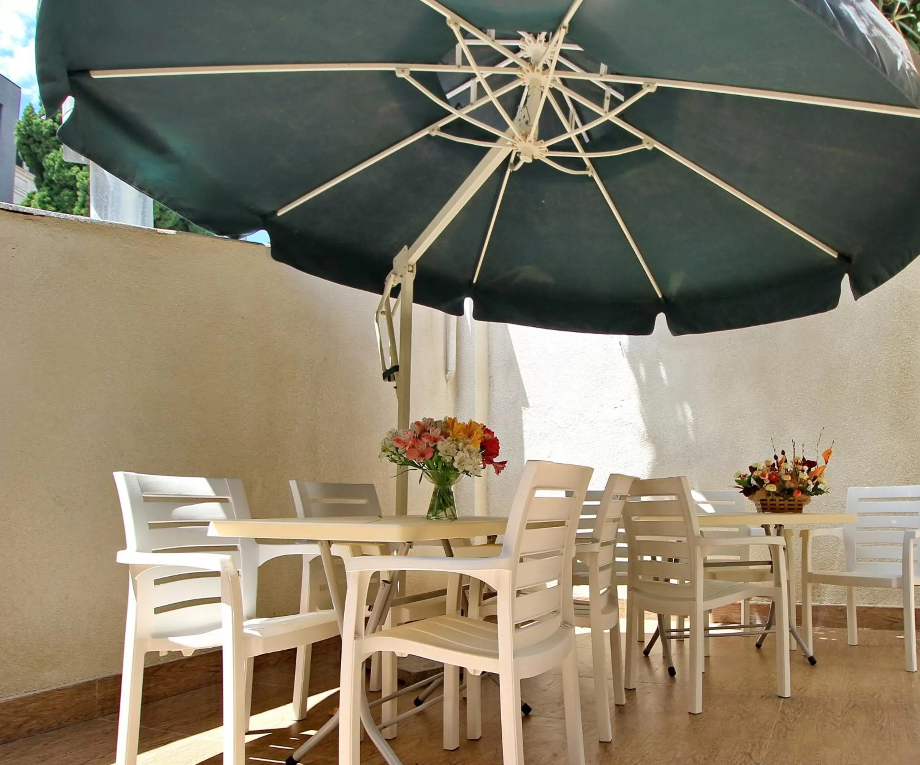 Balcony/Terrace, Restaurant/Places to Eat in villa old sololaki