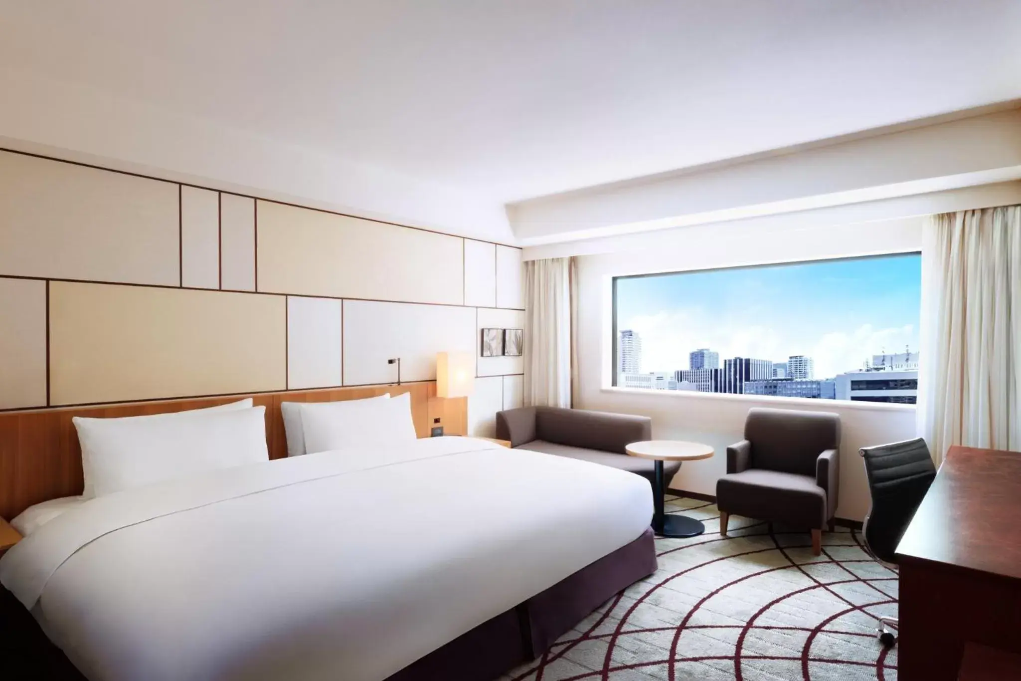 Photo of the whole room in ANA Crowne Plaza Osaka, an IHG Hotel