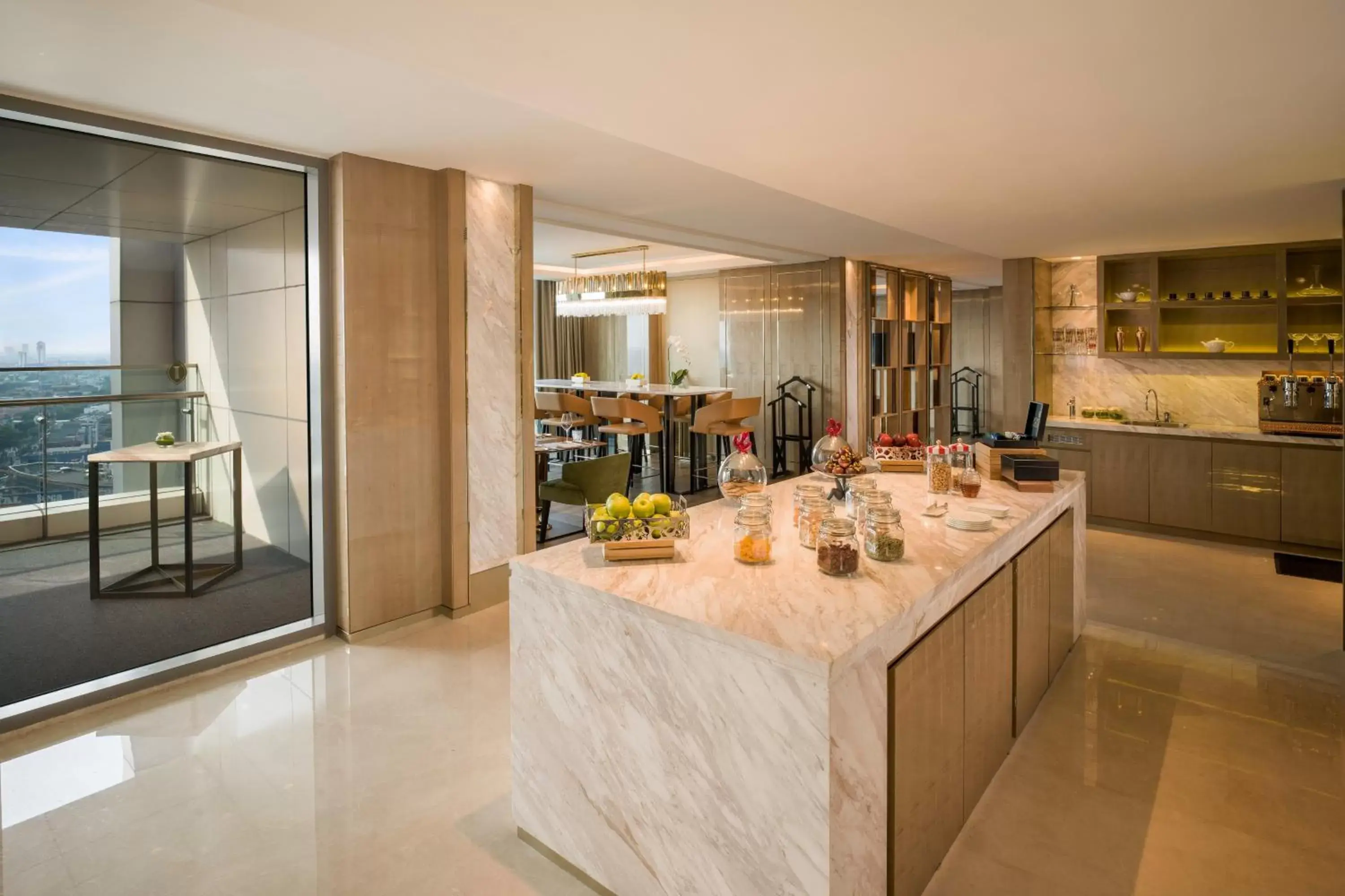 Lounge or bar in InterContinental Hotels Jakarta Pondok Indah by IHG Lounge or bar in InterContinental Hotels Jakarta Pondok Indah by IHG