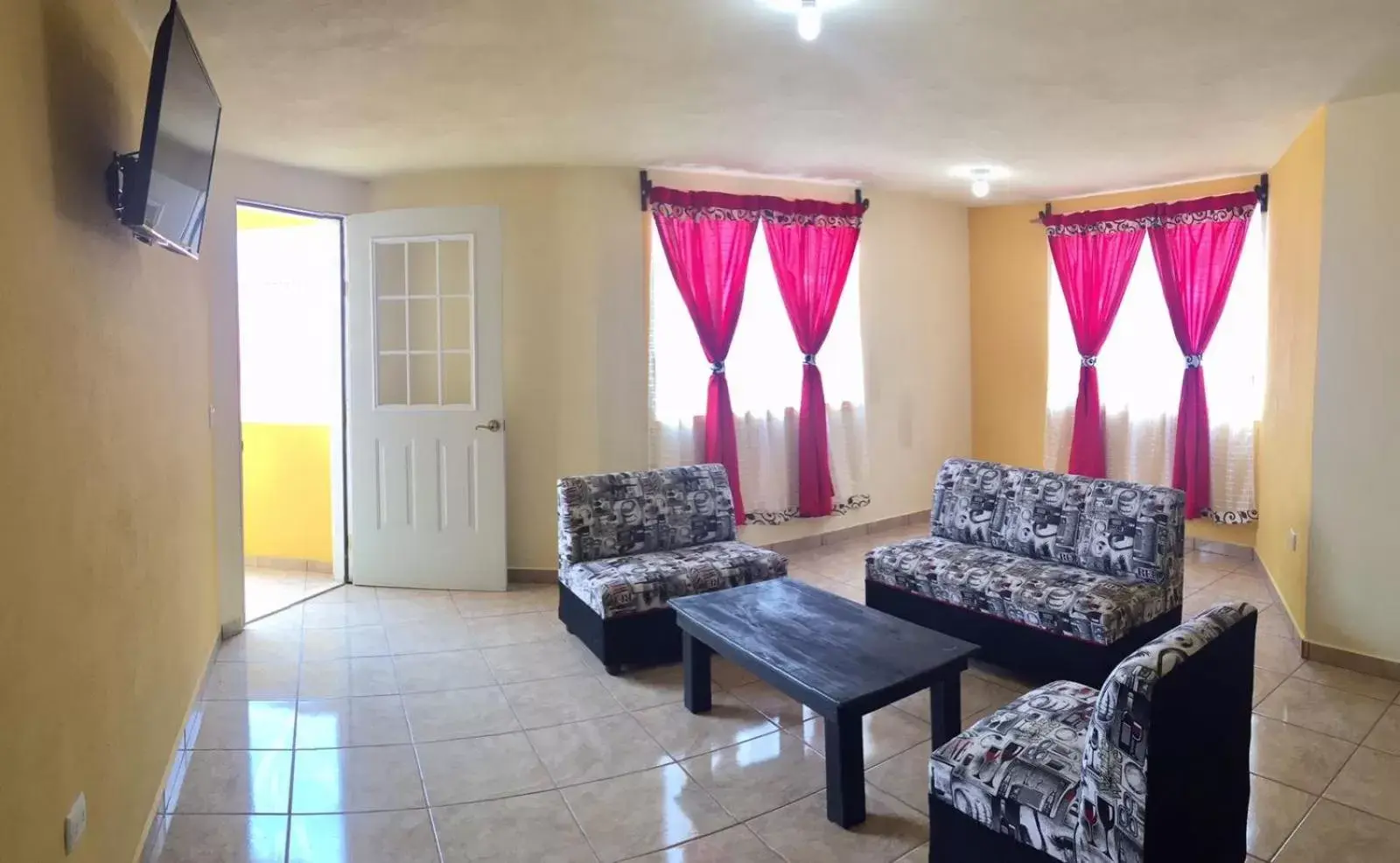 Living room, Seating Area in Hotel & Suites Cerro Roj0