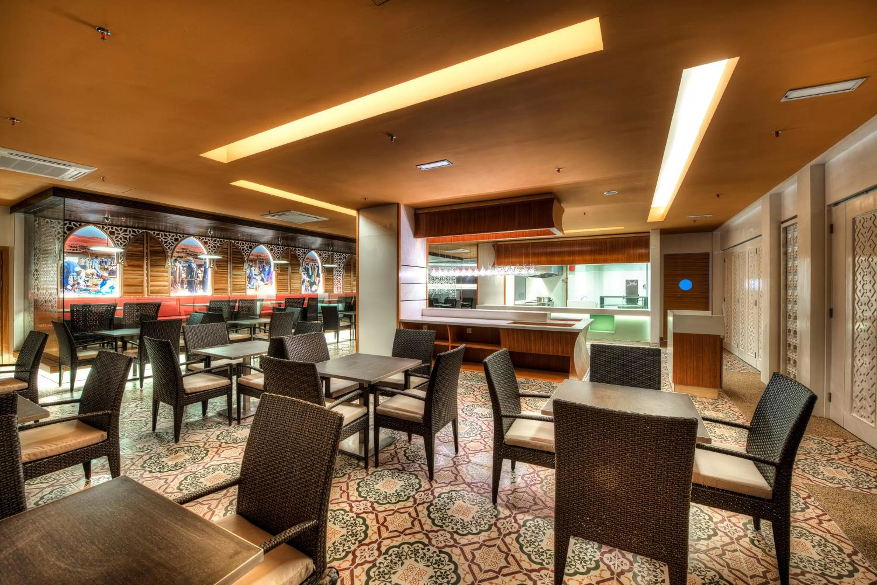 Restaurant/places to eat in Raia Hotel Kota Kinabalu