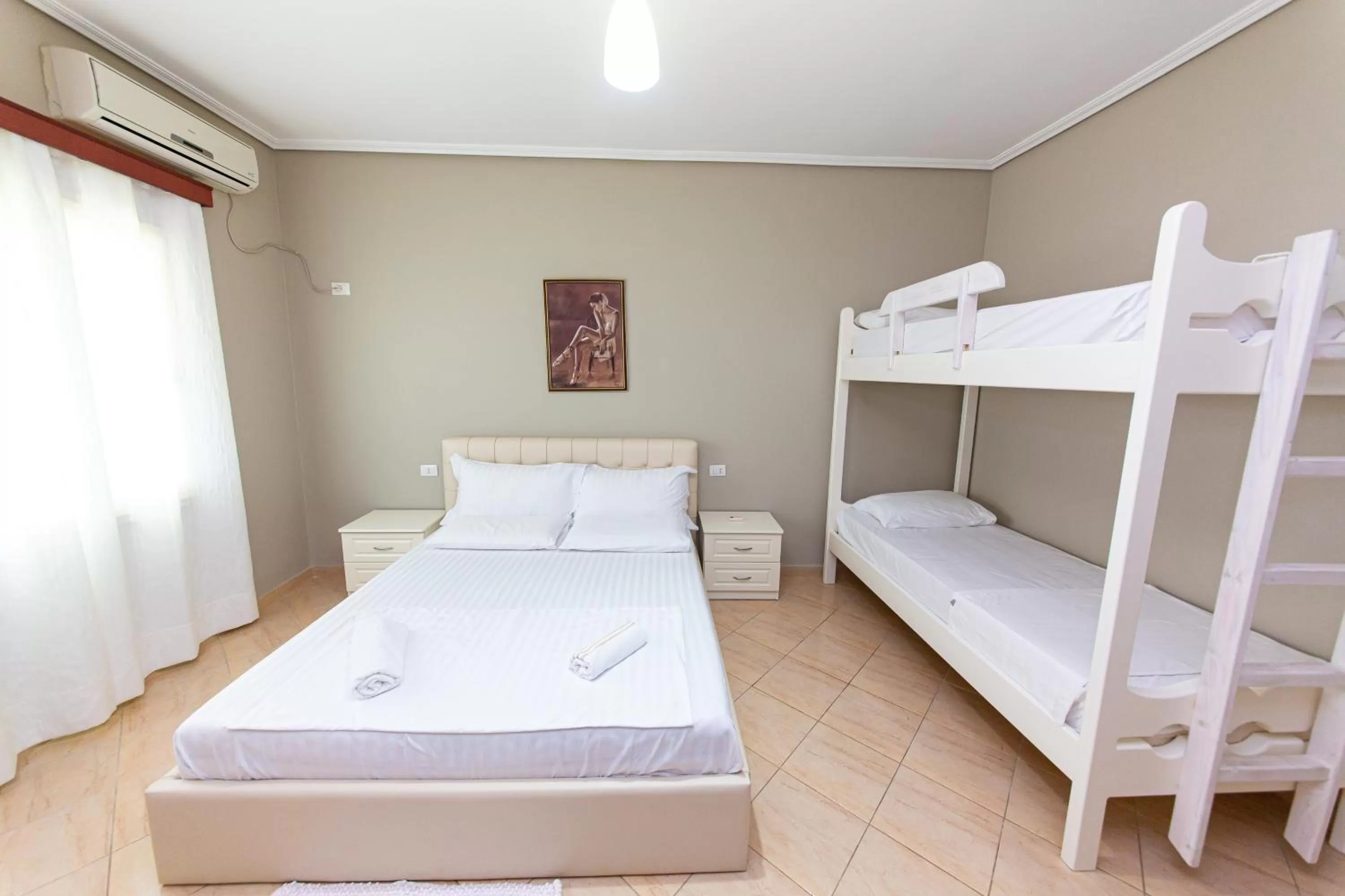 Bedroom, Bed in Hotel Roi