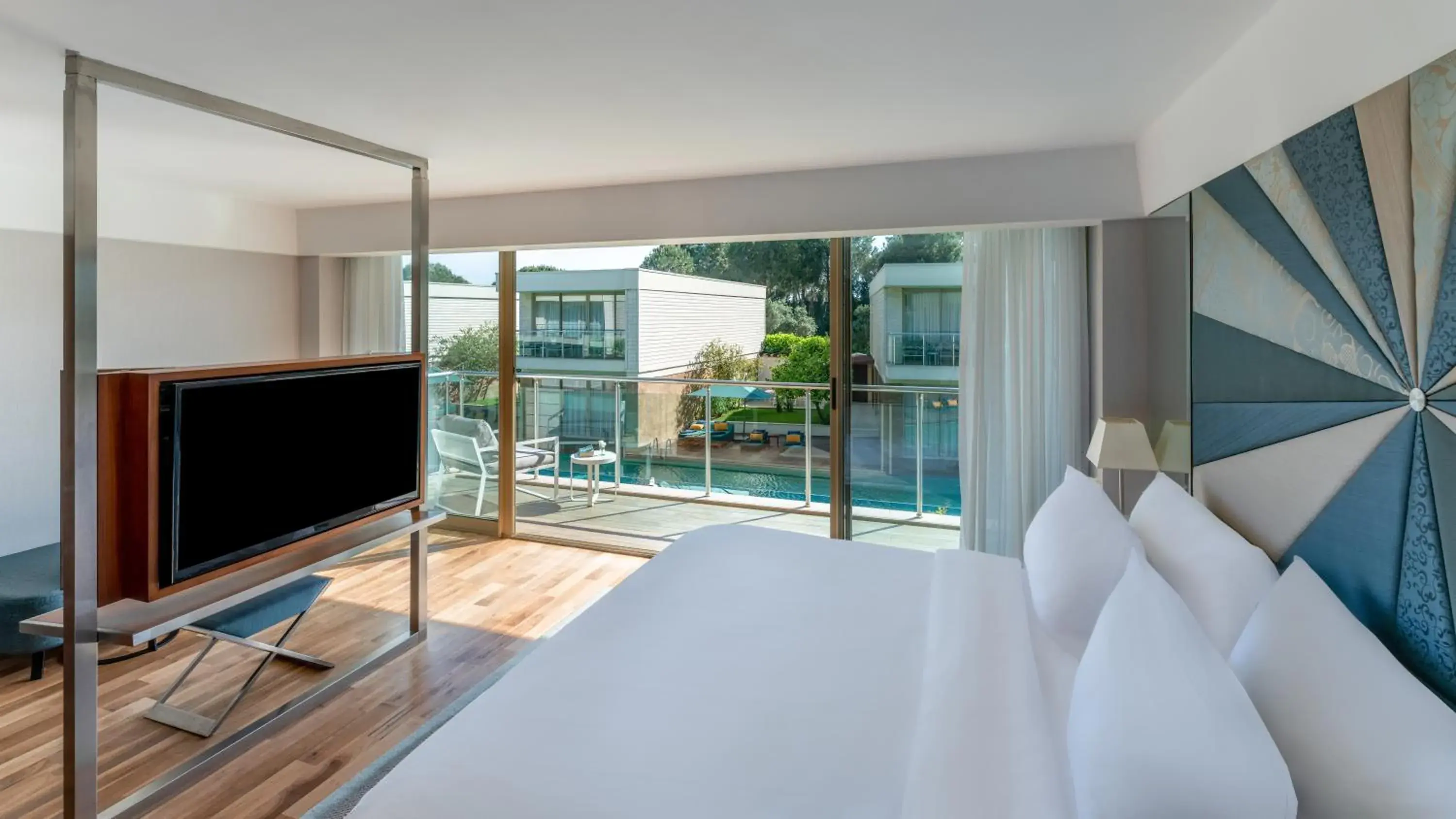 Bed, TV/Entertainment Center in Rixos Premium Belek Hotel