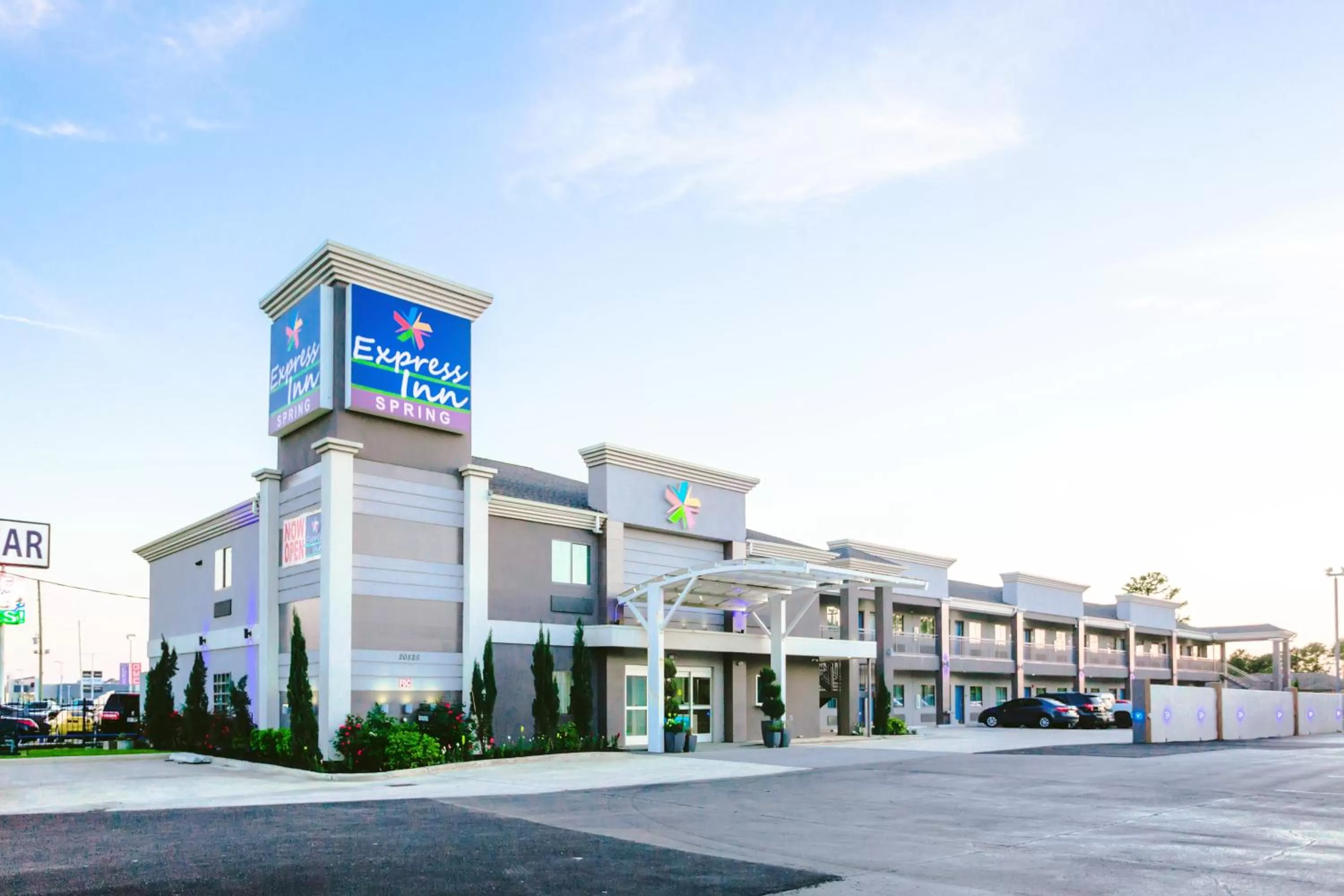 Property building in Express Inn - Spring