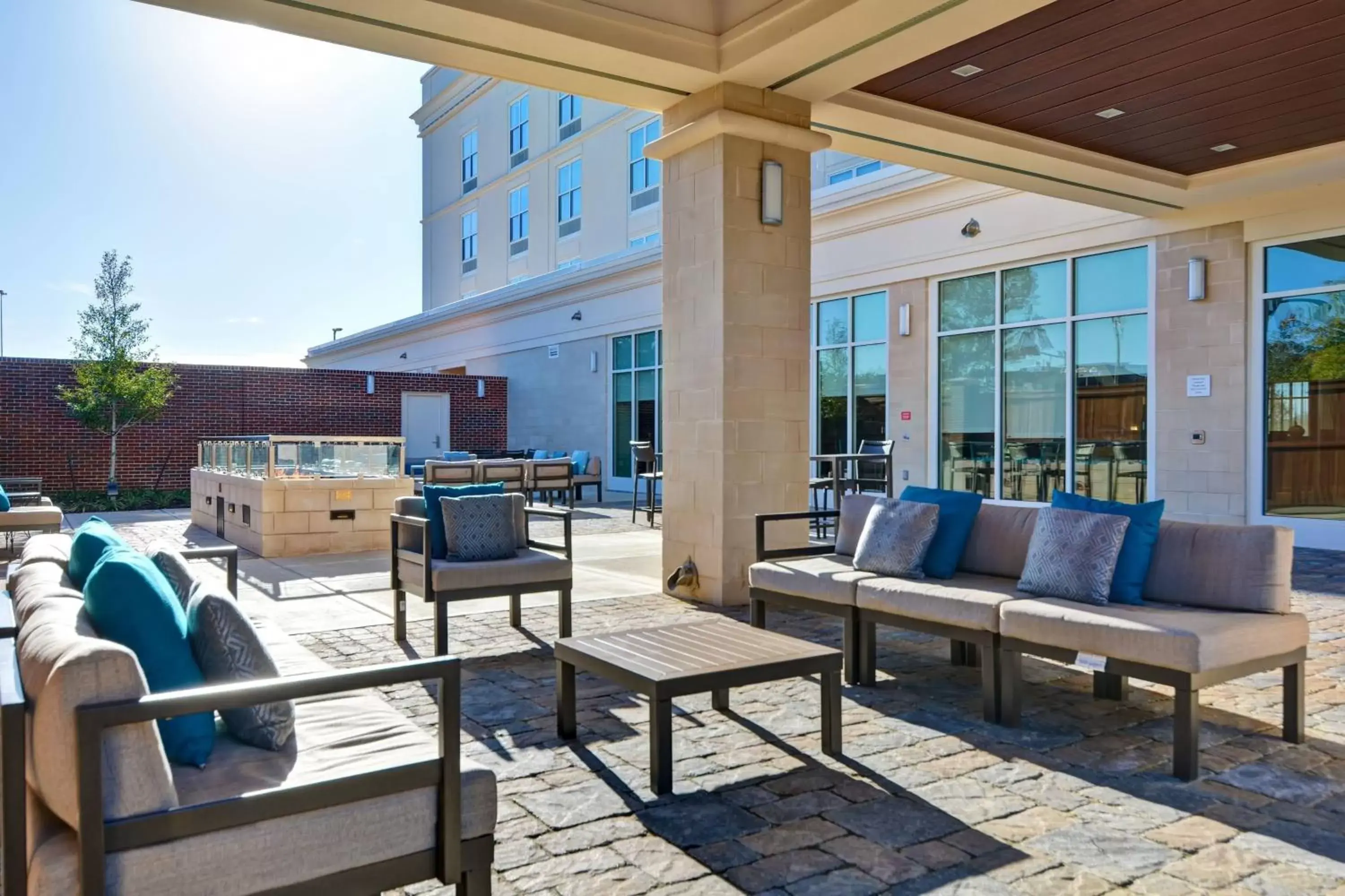 Property building in Courtyard by Marriott Jackson Madison