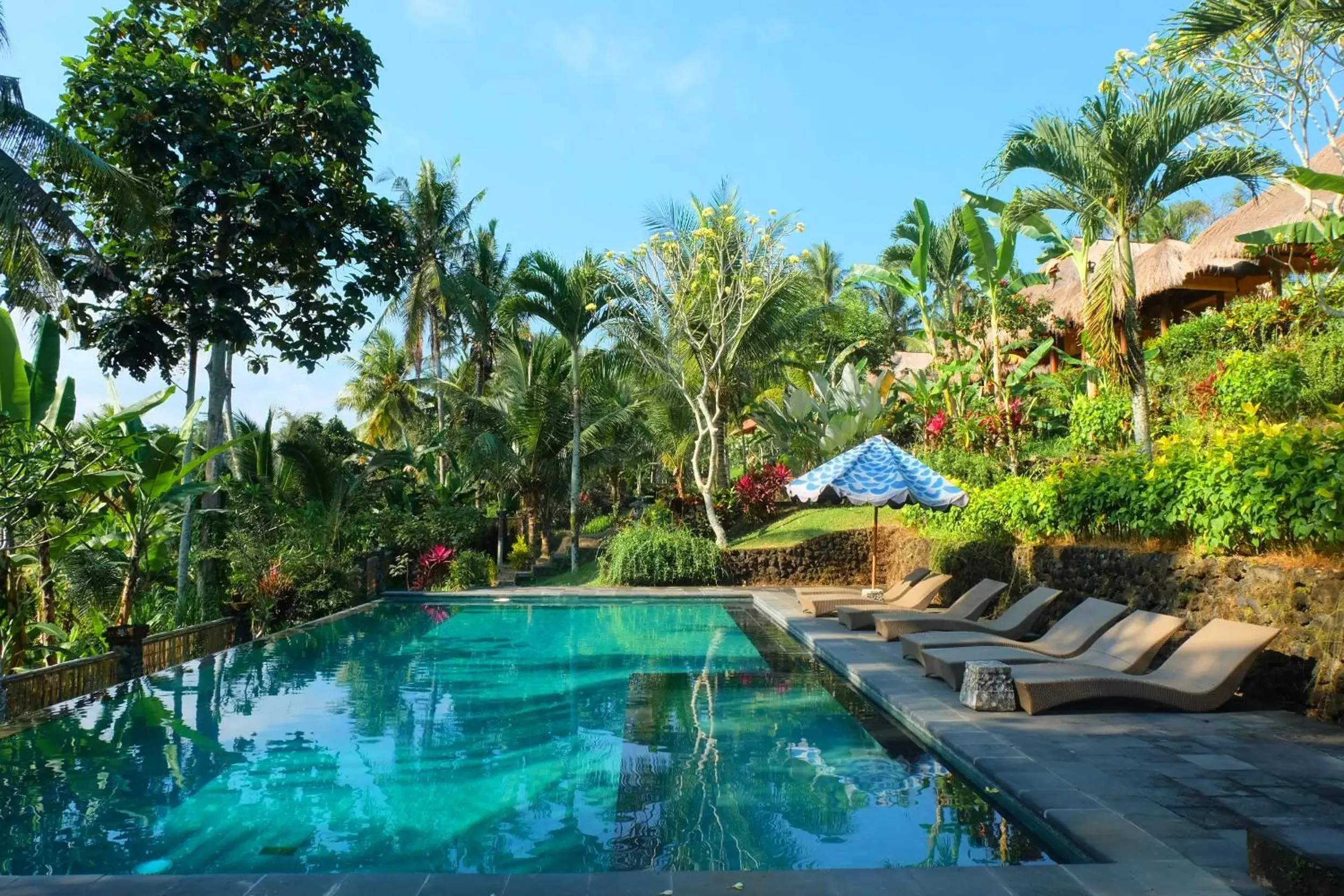 Swimming Pool in Puri Taman Sari