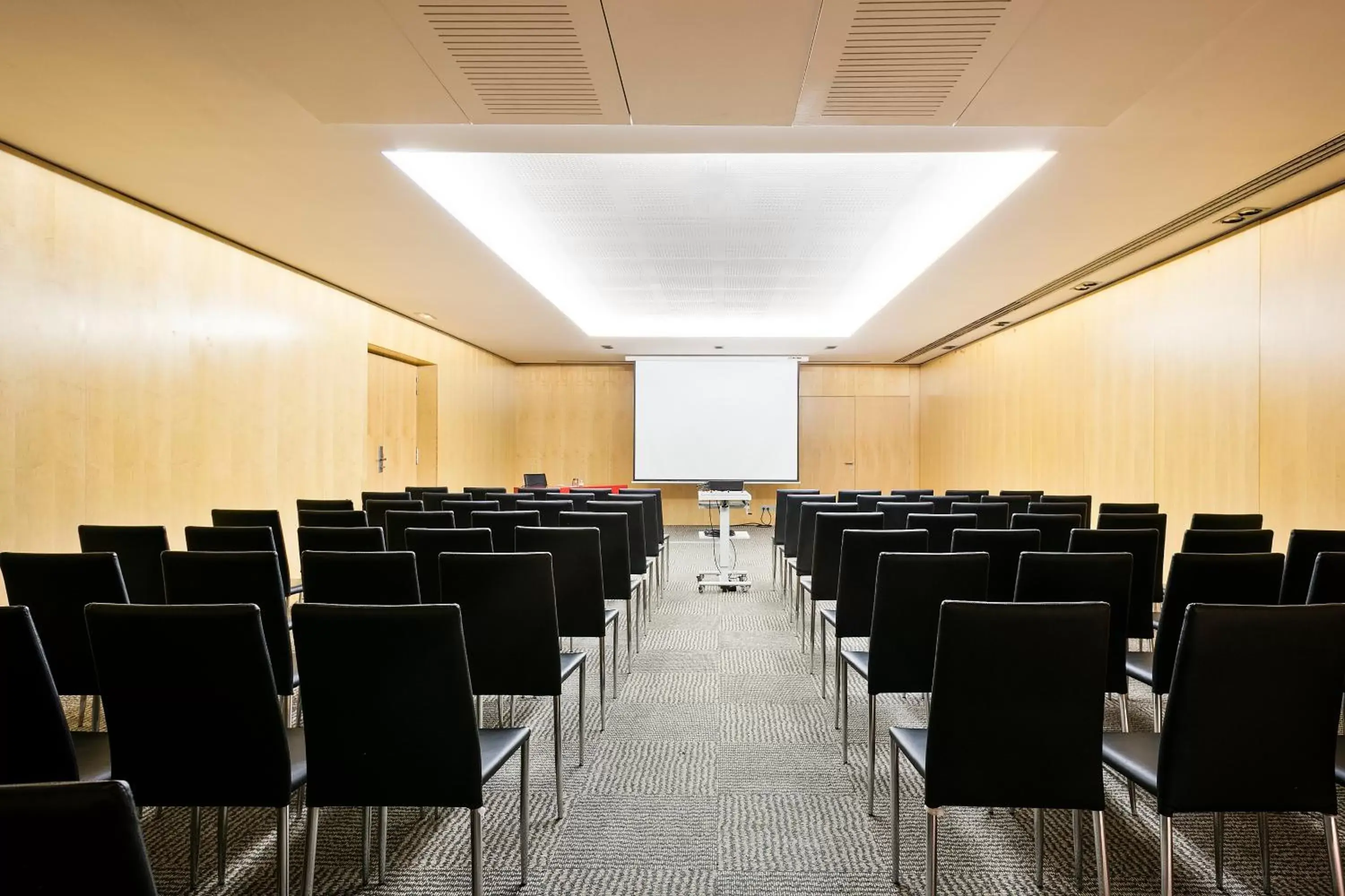 Meeting/conference room in Hotel Barcelona Aeropuerto, affiliated by Meliá