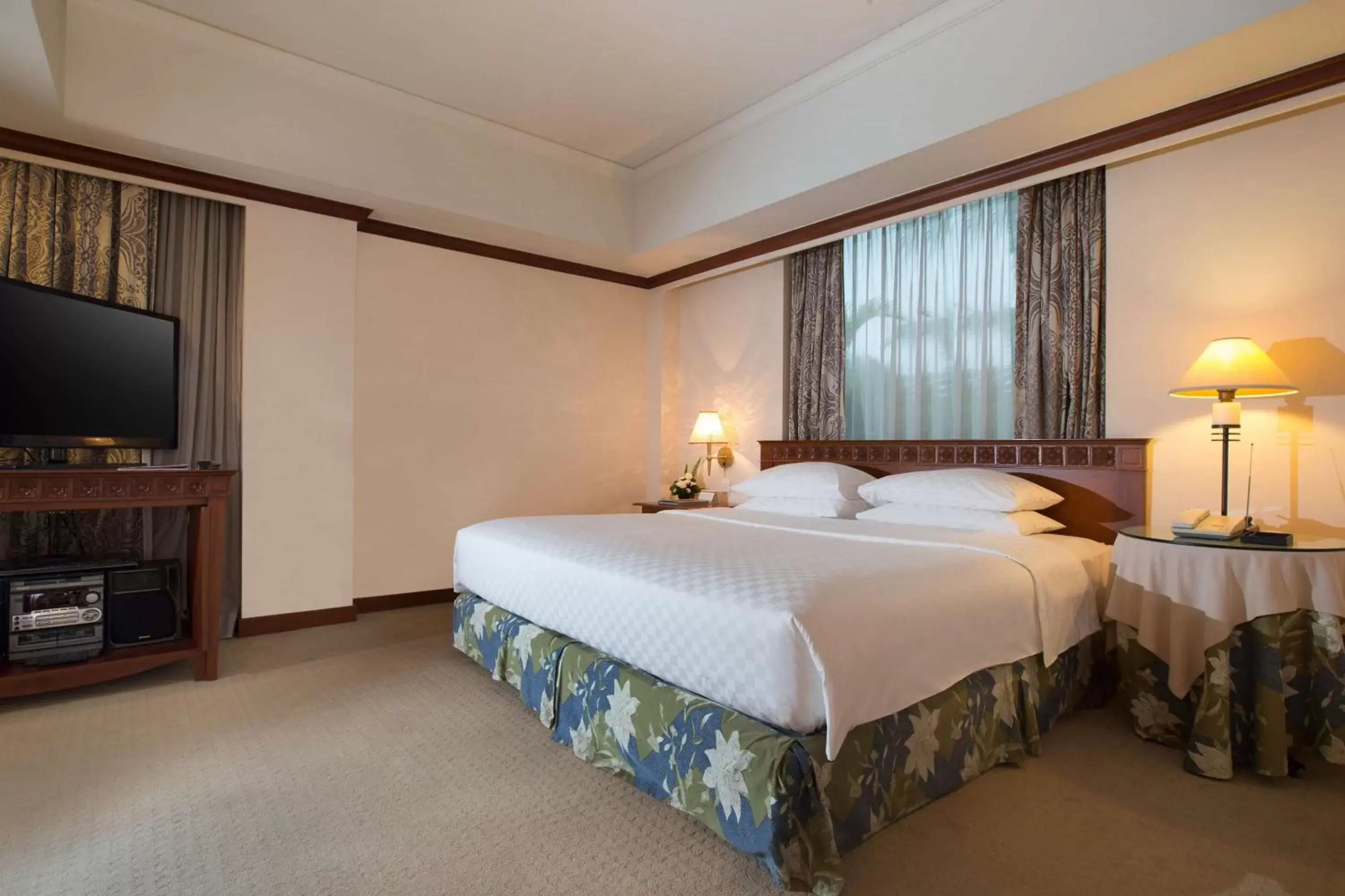 Photo of the whole room, Bed in Hyatt Regency Yogyakarta