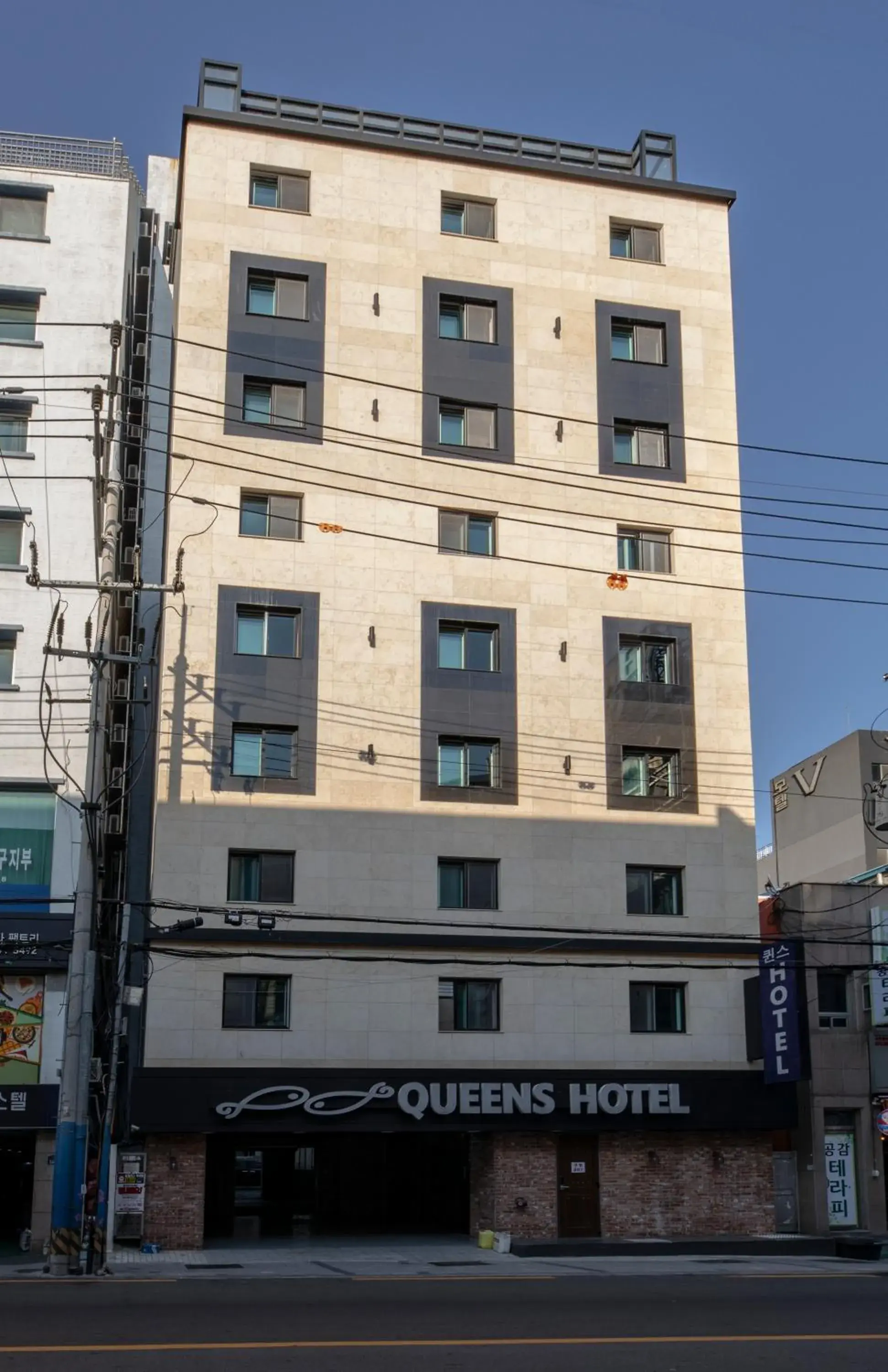 Property Building in Queens Hotel Seomyeon Busan