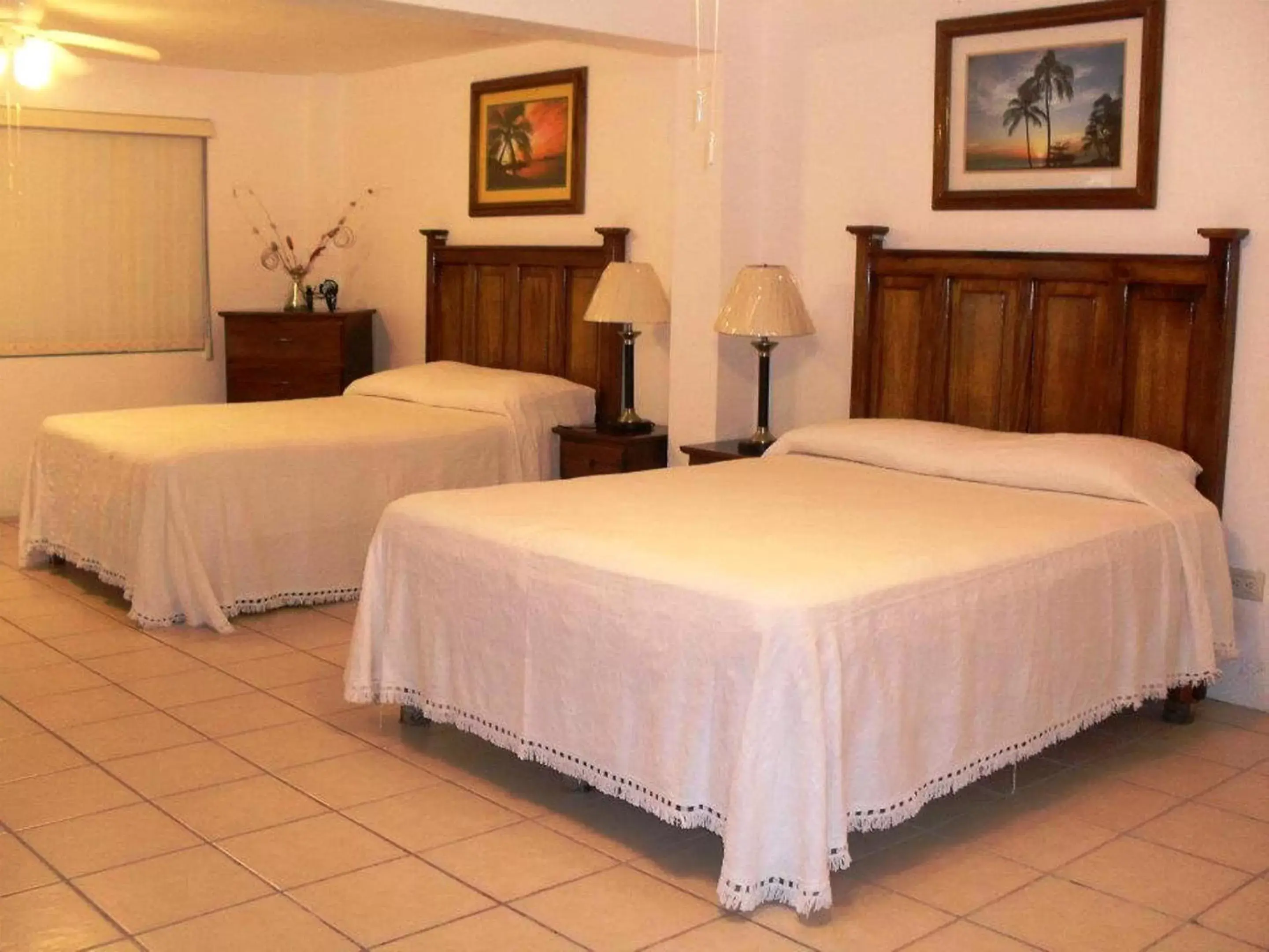 Bed in Freedom Shores "La Gringa" Hotel - Universally Designed