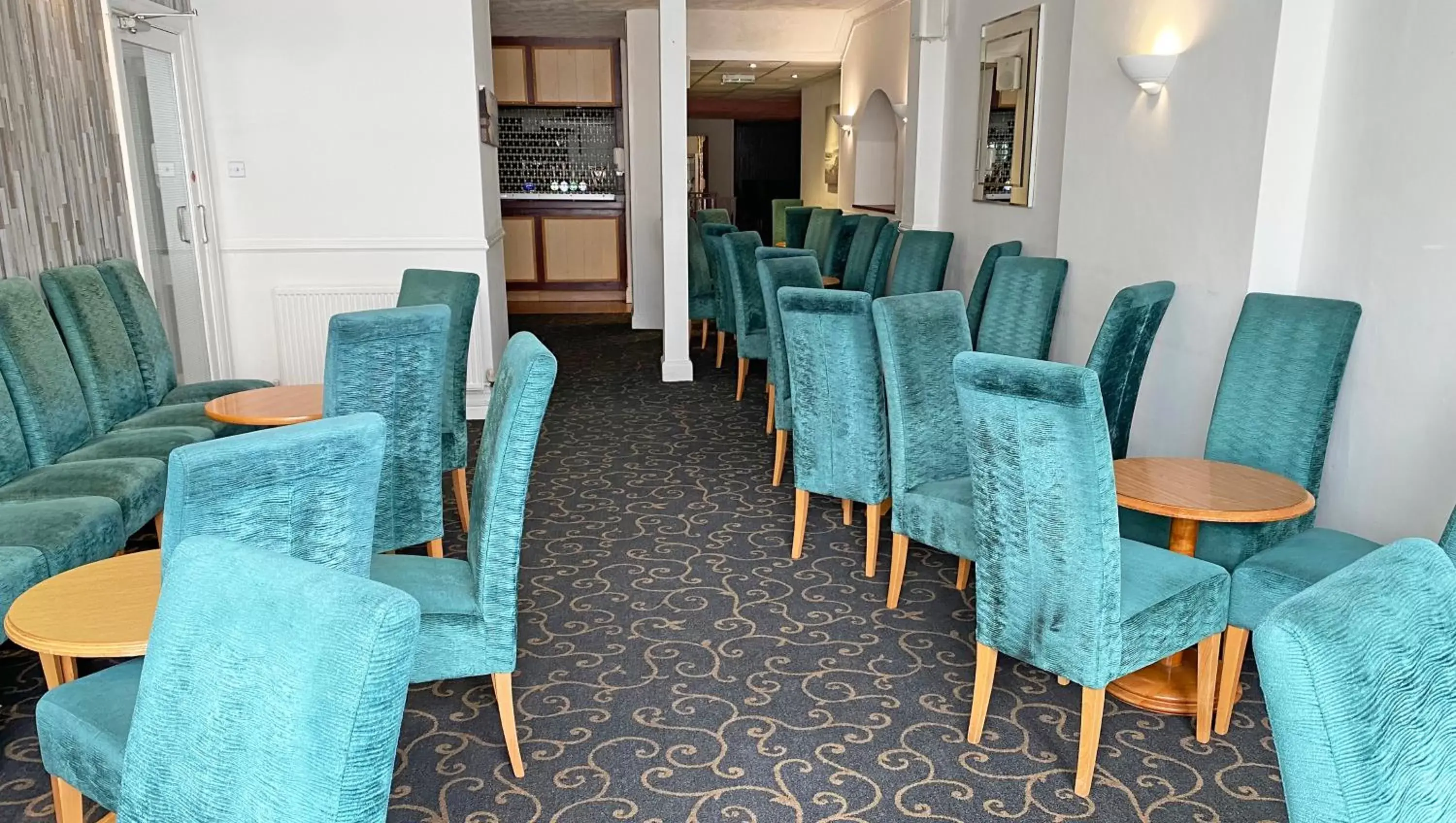 Seating area in Magnuson Hotel Sandy Lodge Newquay