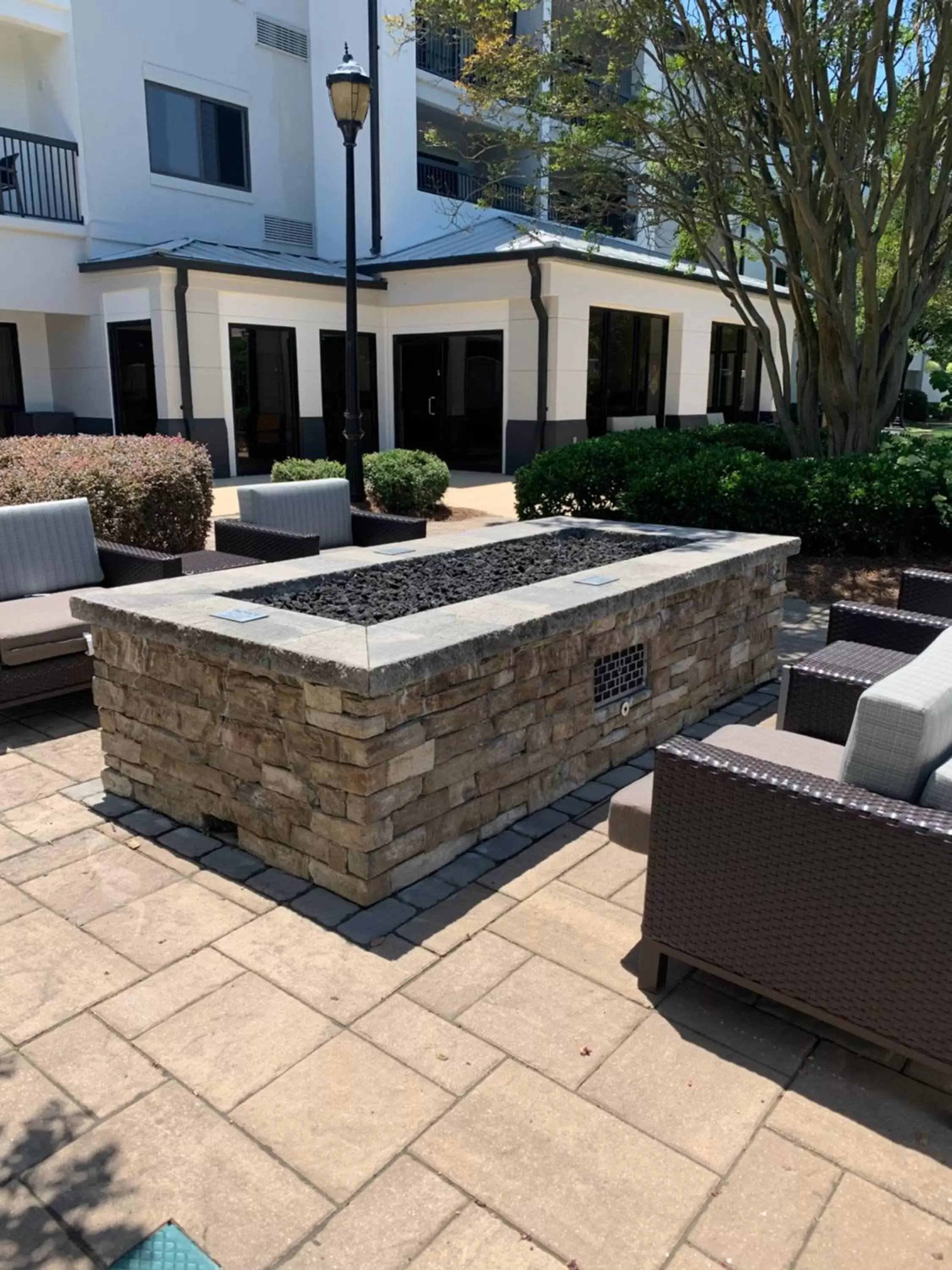 Patio, Property Building in Courtyard Charlotte Ballantyne-NEWLY RENOVATED