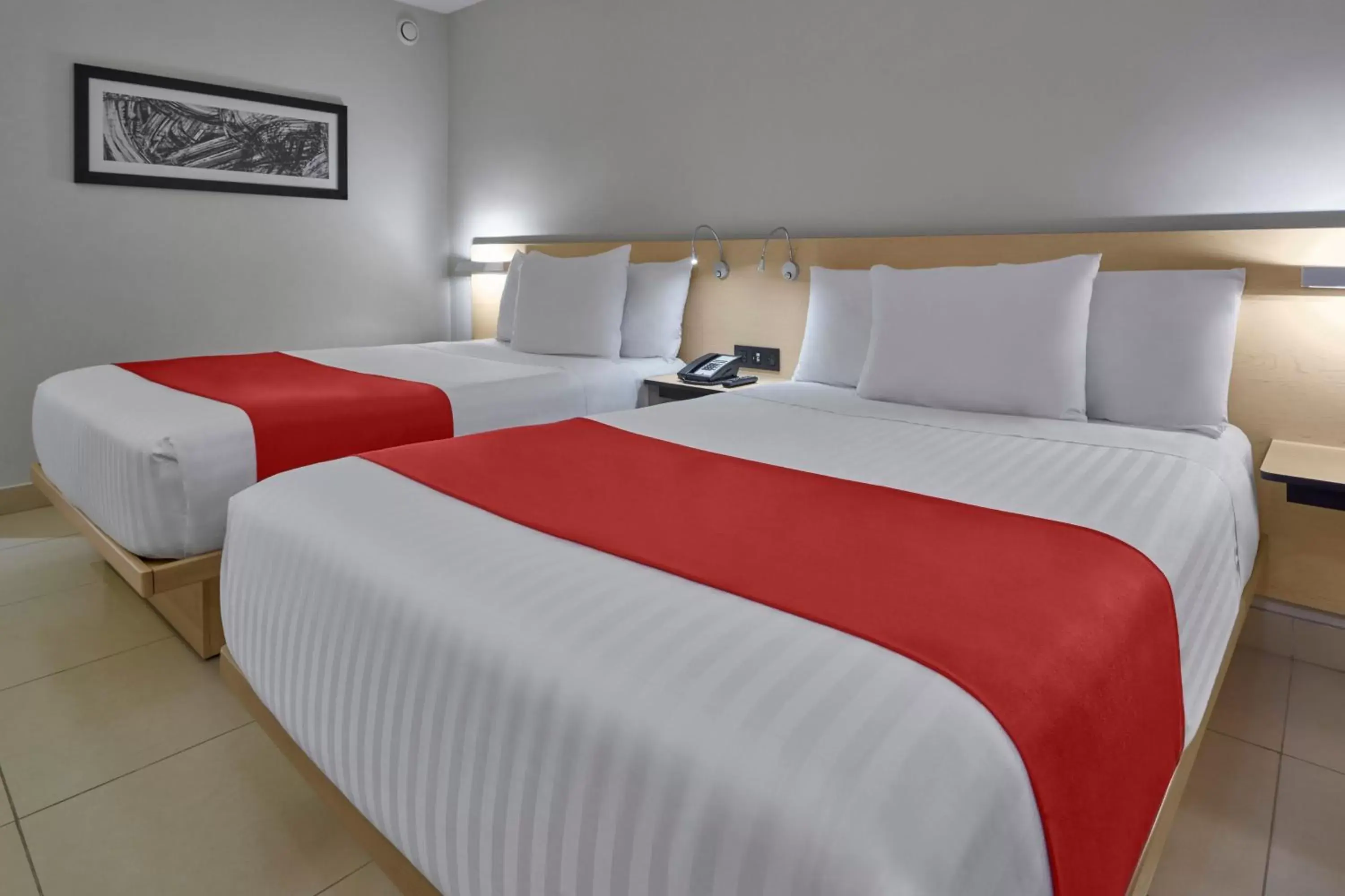 Photo of the whole room, Bed in City Express by Marriott Cancun