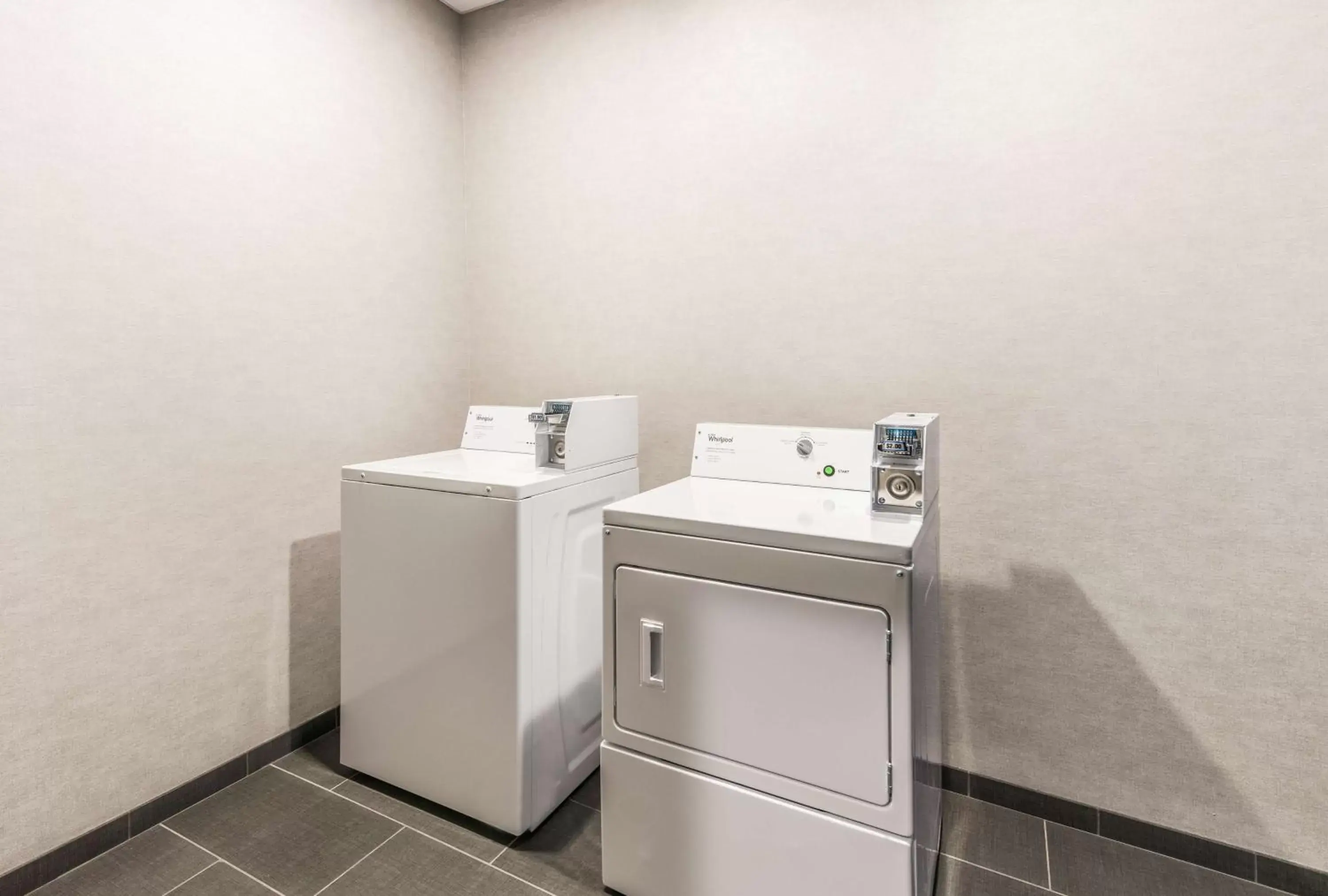 Property building in Hampton Inn & Suites Benton Harbor, MI Property building in Hampton Inn & Suites Benton Harbor, MI