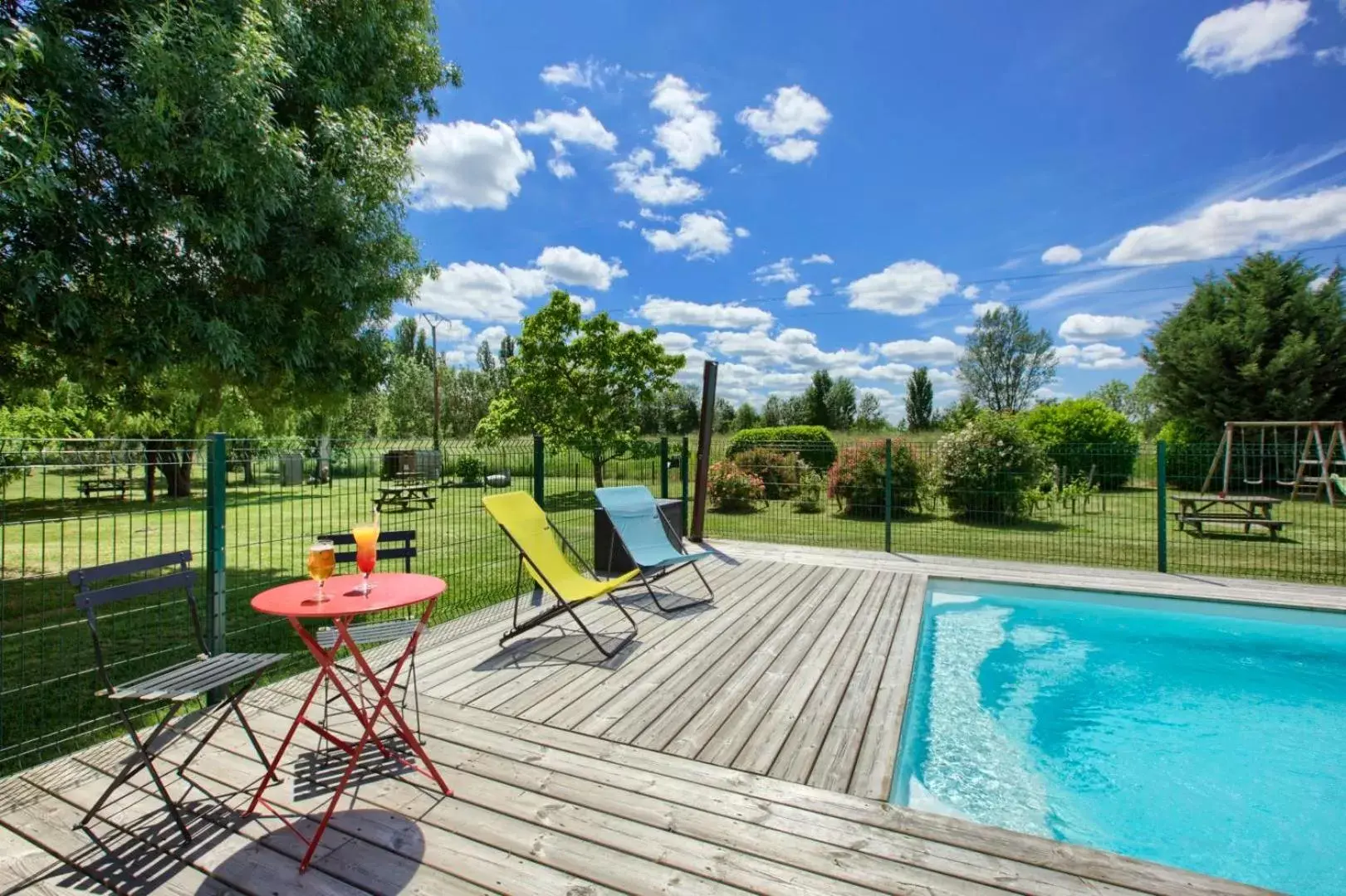 Garden, Swimming Pool in Kyriad Libourne Saint Emilion