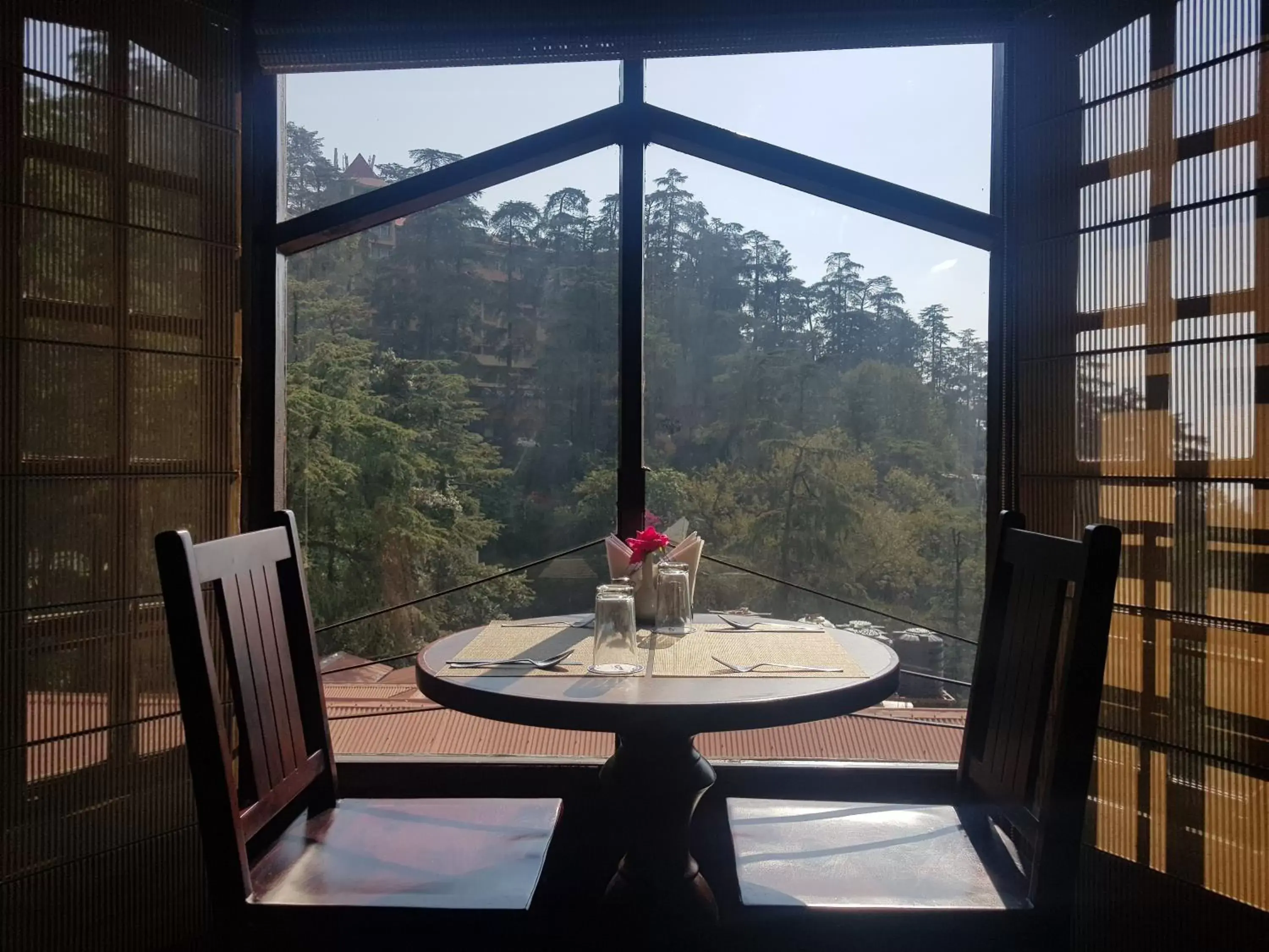 Restaurant/places to eat in Hotel Silverine Restaurant/places to eat in Hotel Silverine