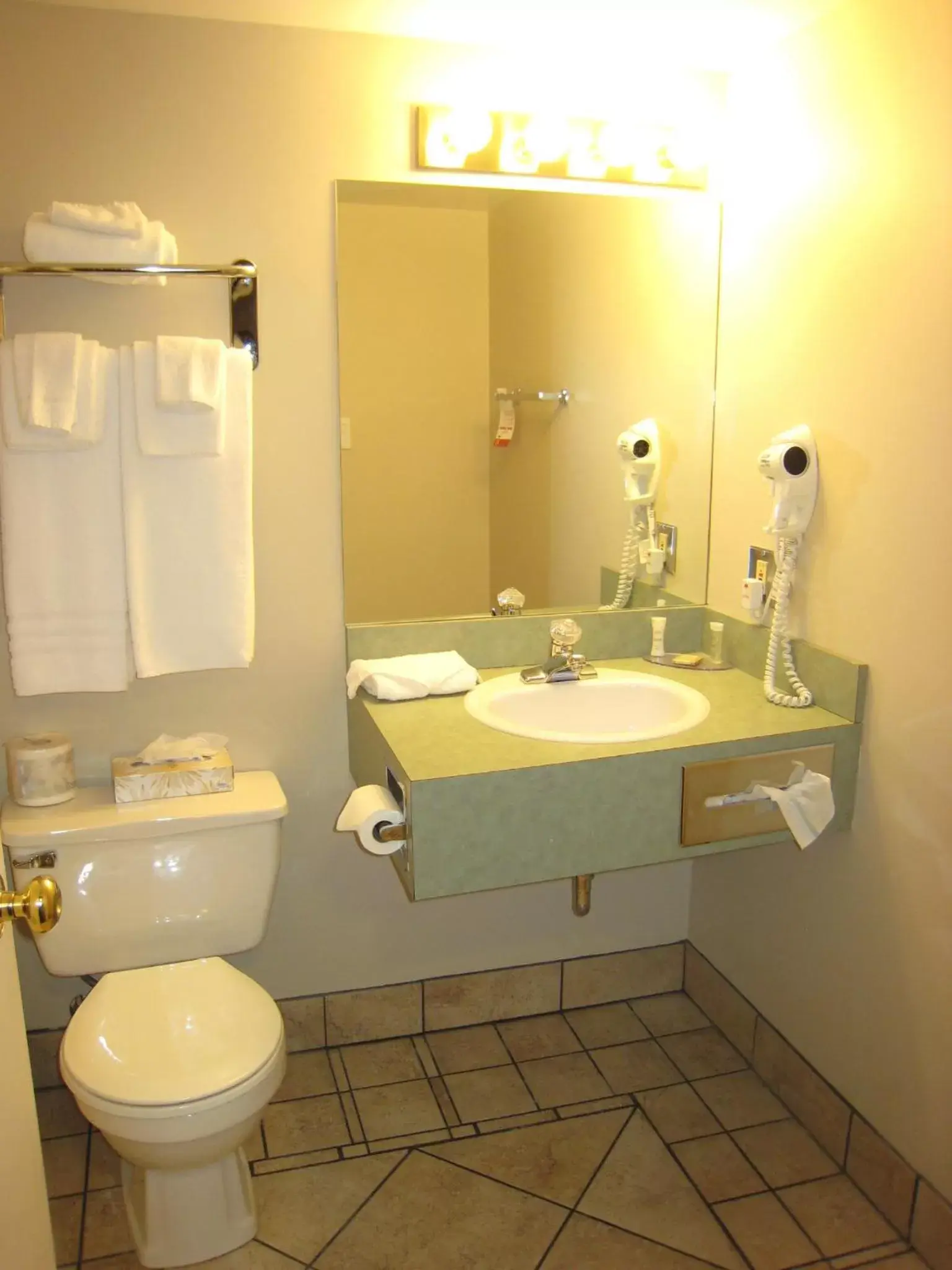 Bathroom in Super 8 by Wyndham Castlegar BC