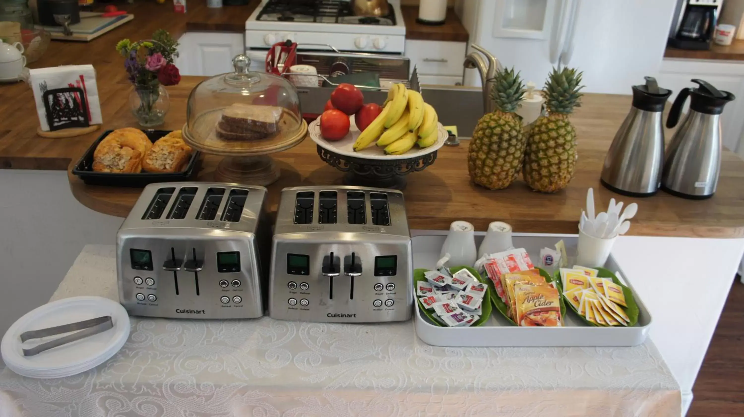 Continental breakfast in Paradice Motel