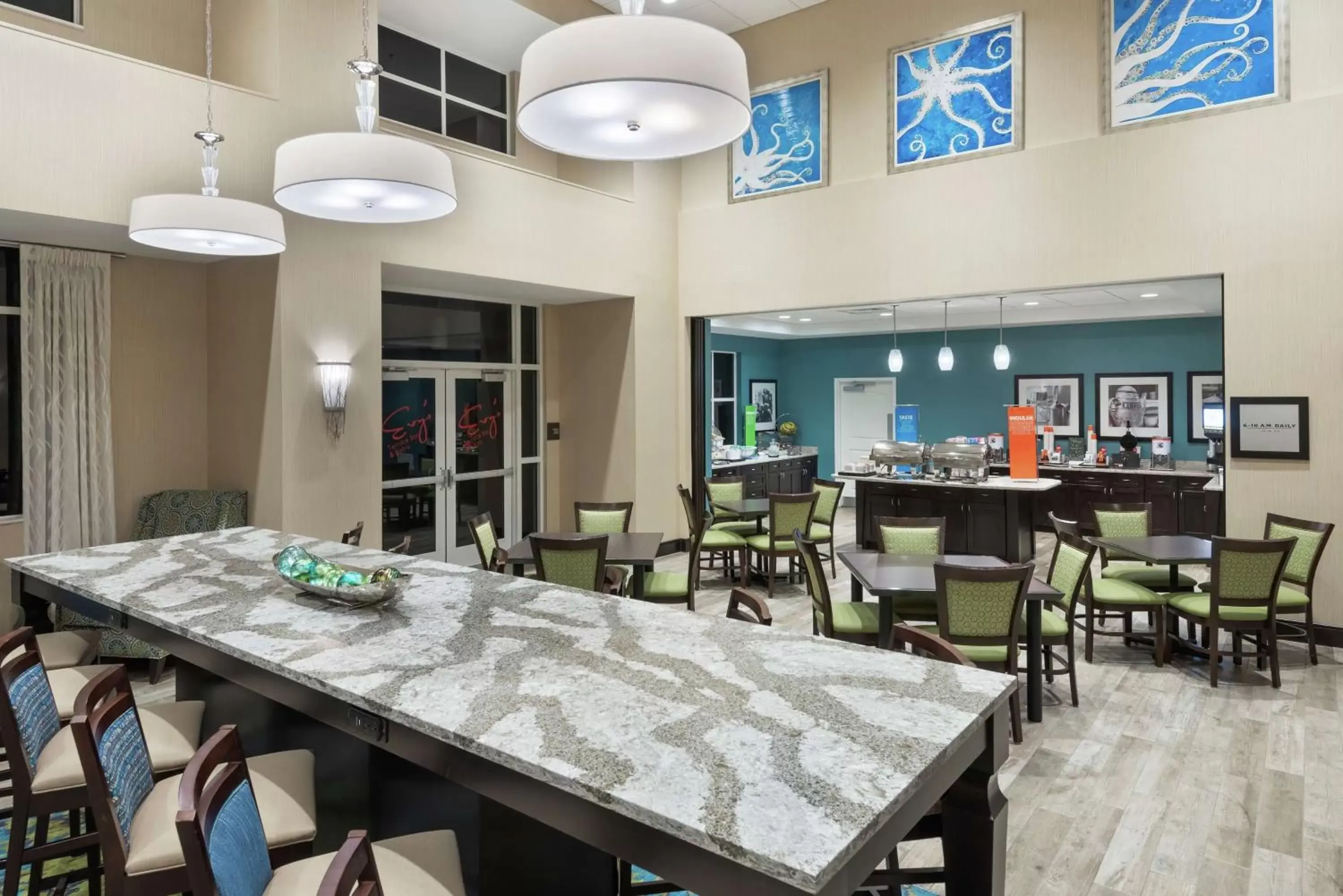 Breakfast, Restaurant/Places to Eat in Hampton Inn and Suites Clearwater Beach