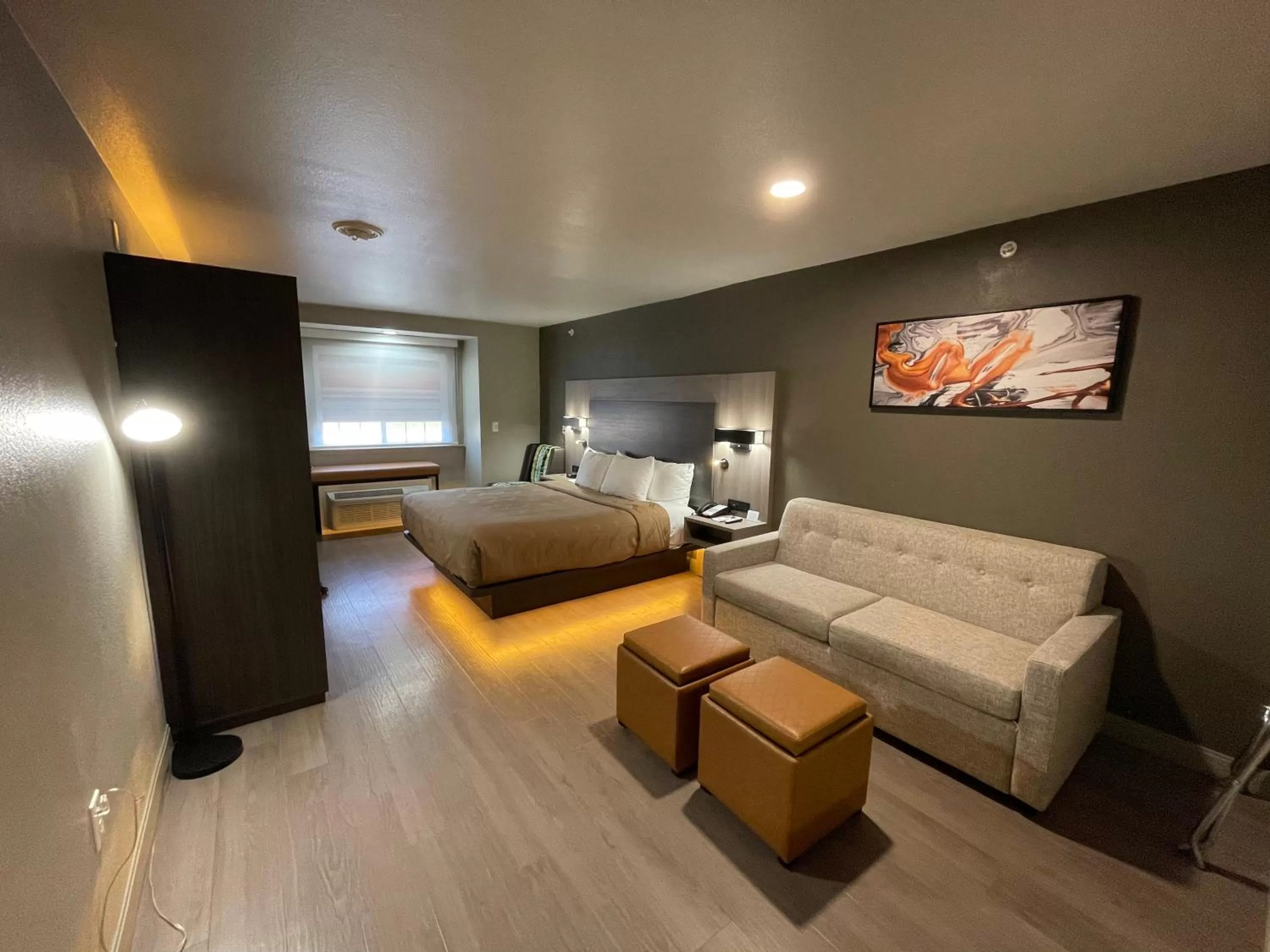 Photo of the whole room in Quality Inn & Suites North Mesquite I-30