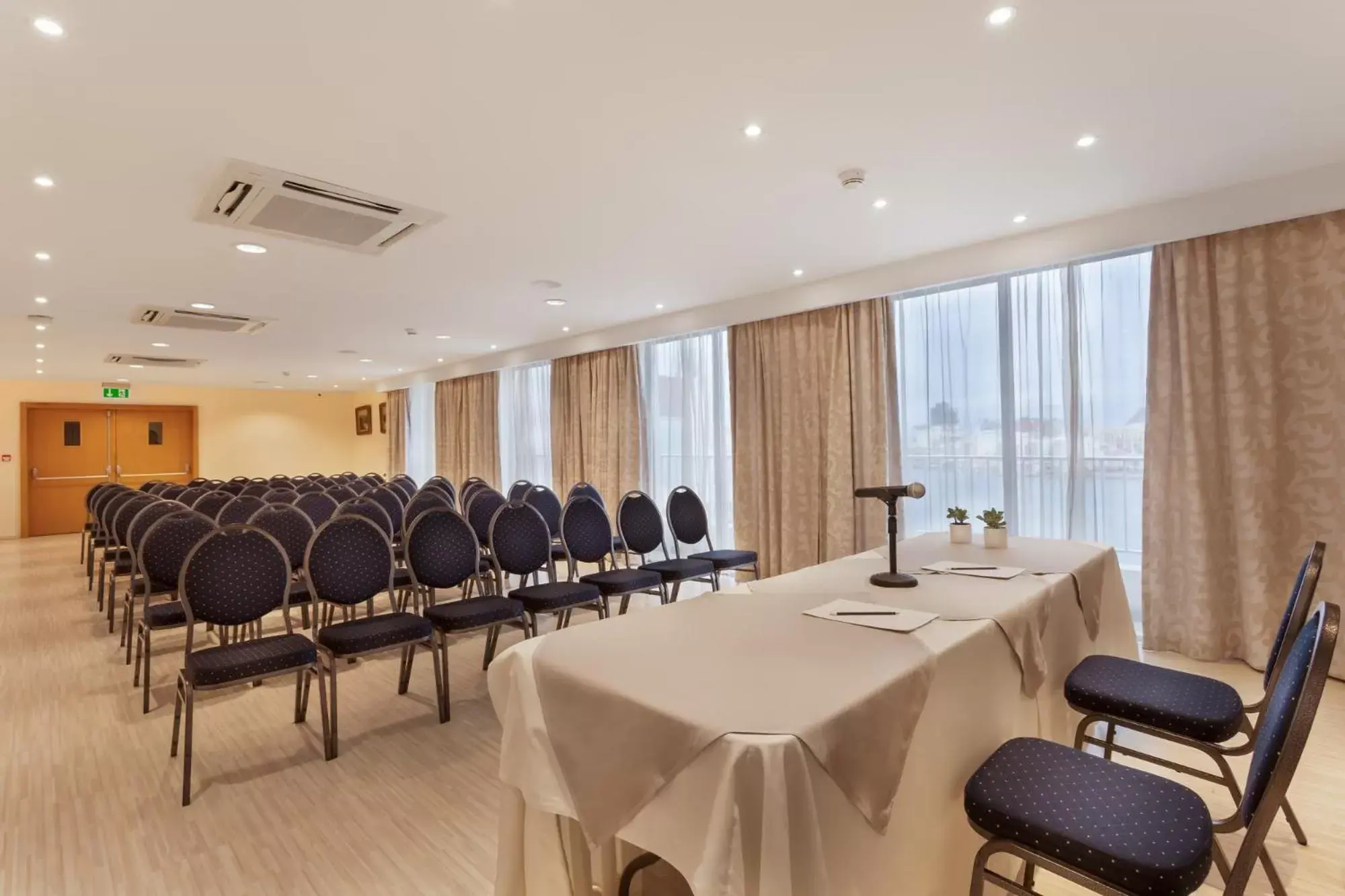 Meeting/conference room in Plaza Regency Hotels