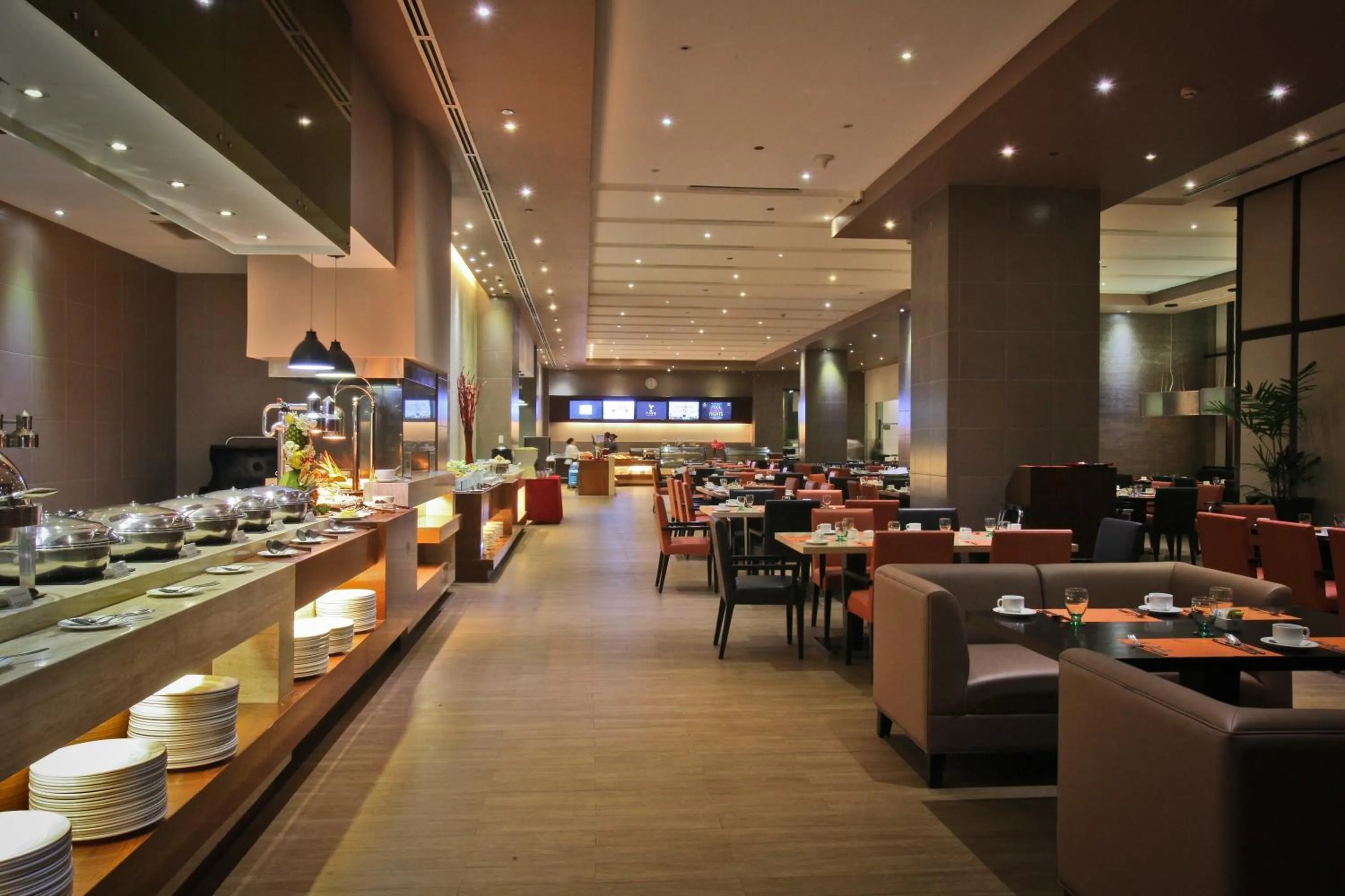 Restaurant/places to eat in Limketkai Luxe Hotel