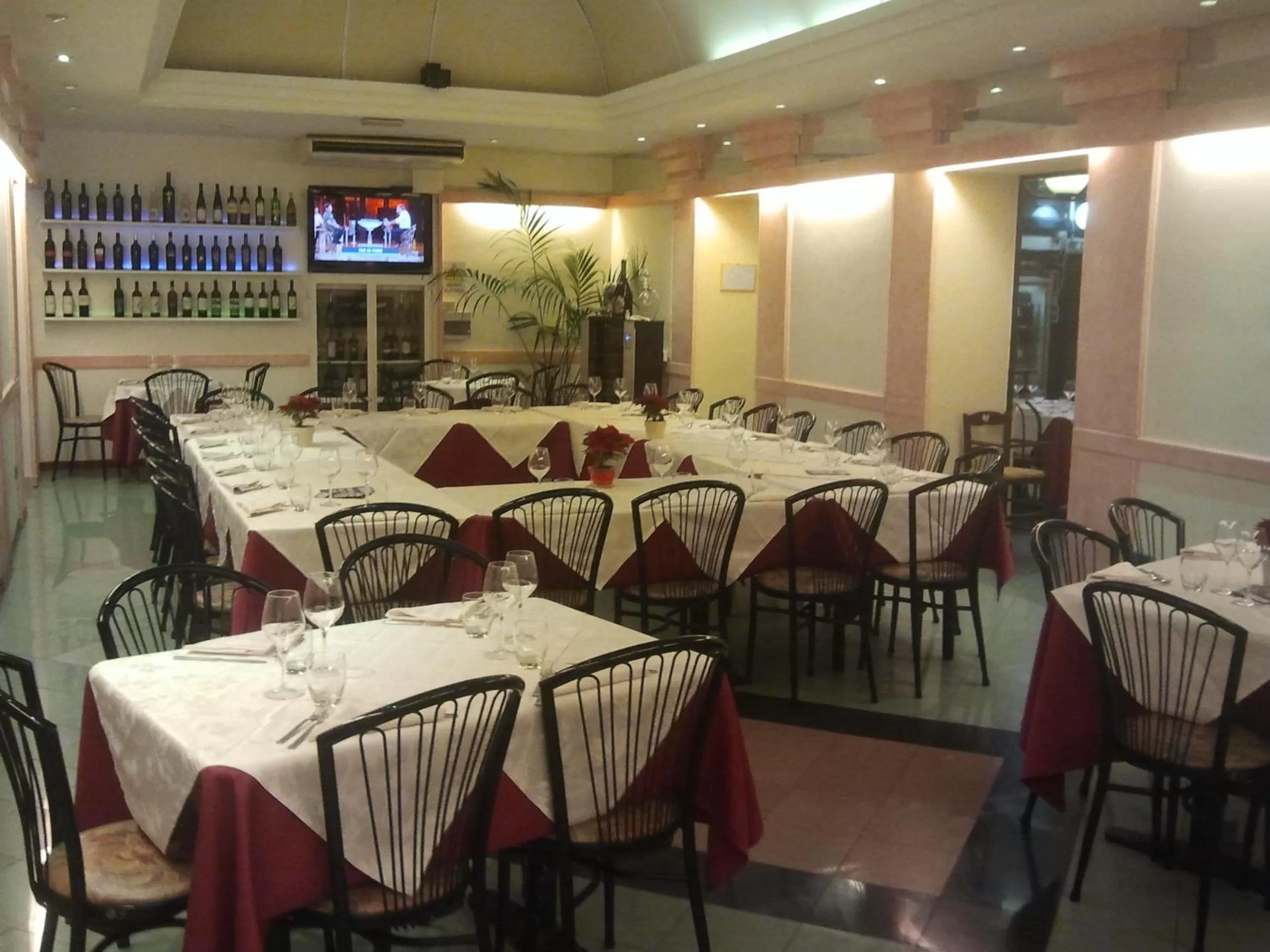 Restaurant/places to eat in Hotel Villa Robinia