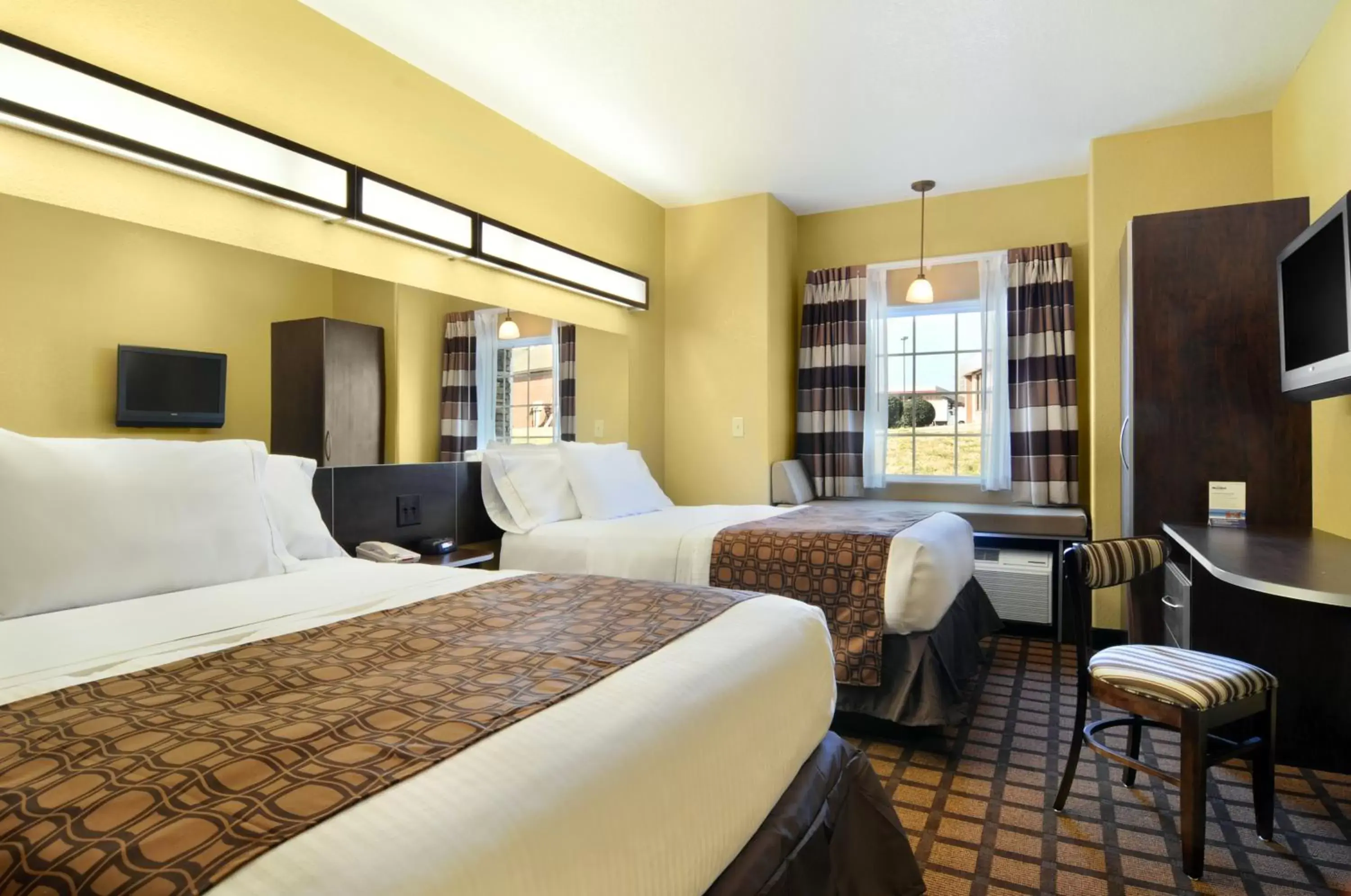 Photo of the whole room in Microtel Inn & Suites - Cartersville