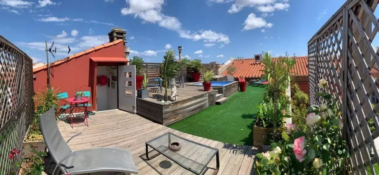 Balcony/Terrace in Le Patio Père Pigne Guestroom