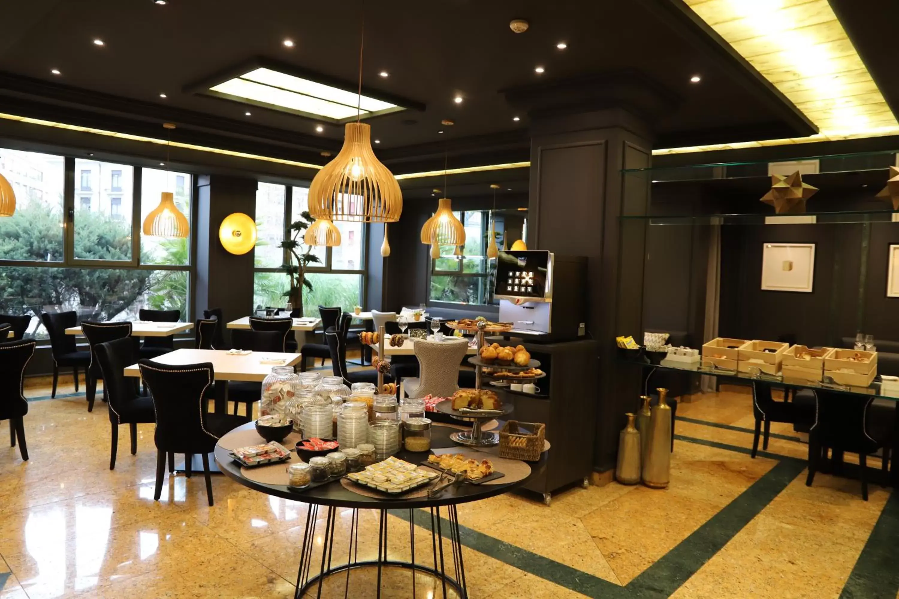 Breakfast, Restaurant/Places to Eat in Hotel Olid