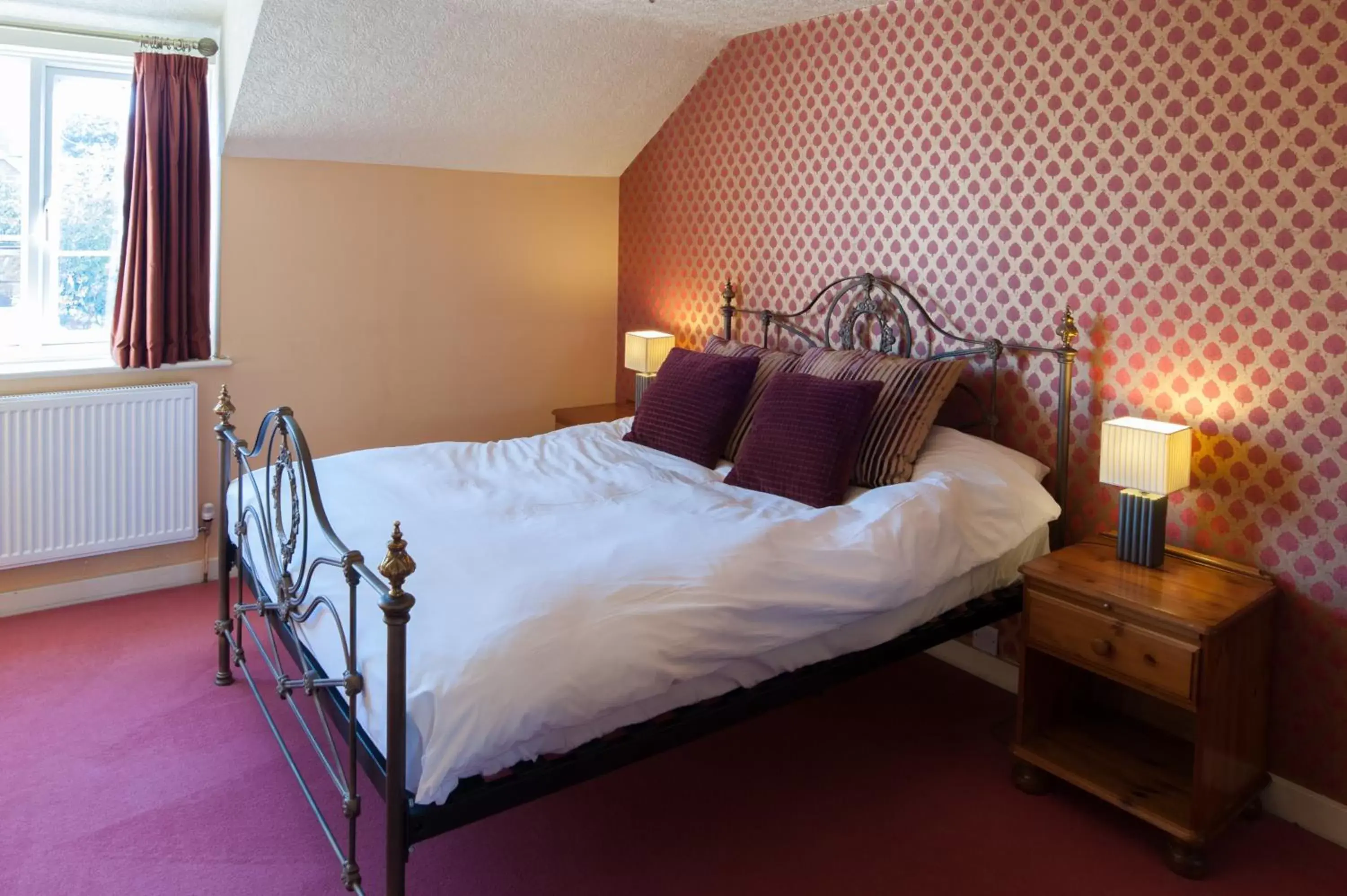 Bedroom, Bed in Unicorn, Gunthorpe by Marston's Inns