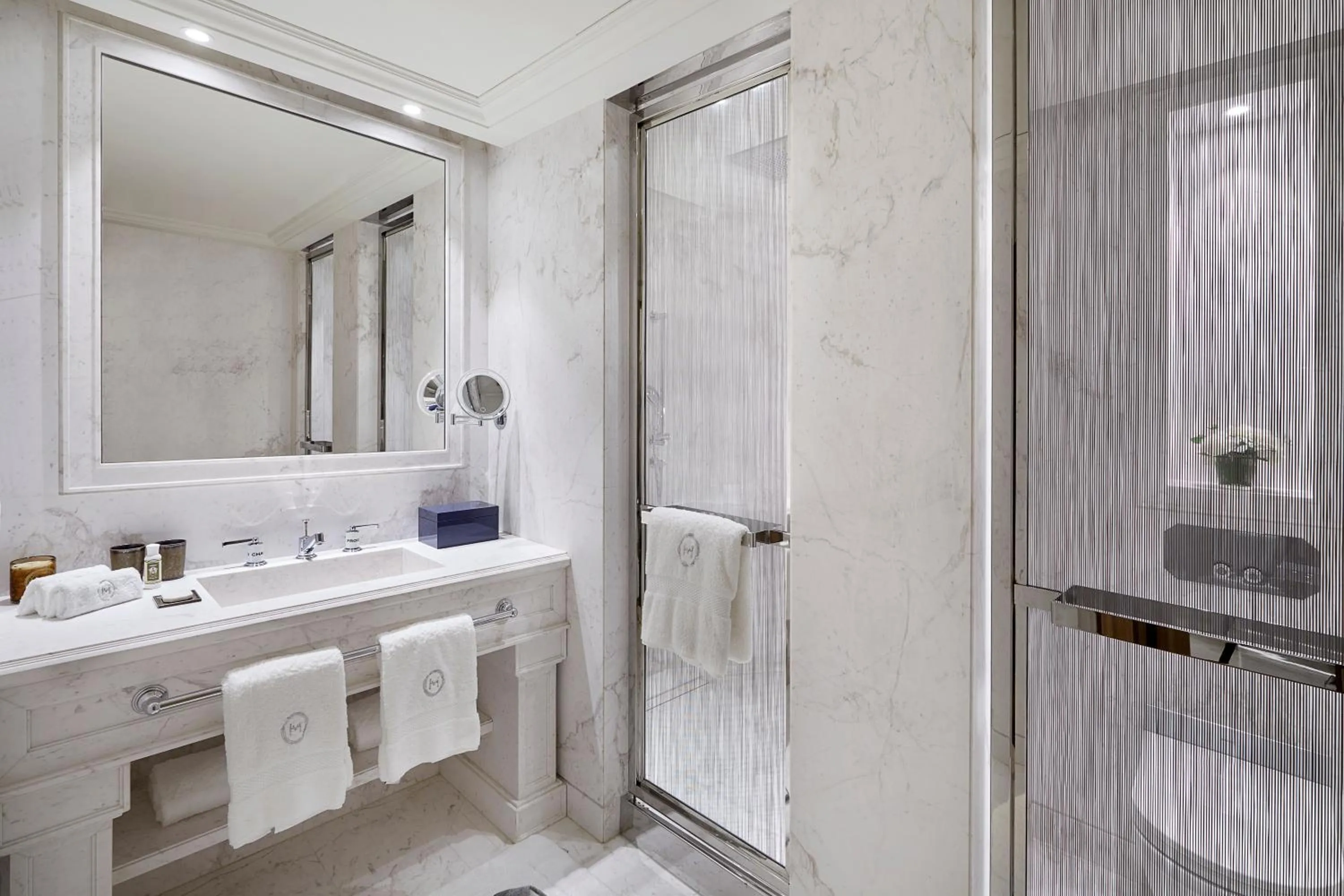 Bathroom in Maison Villeroy