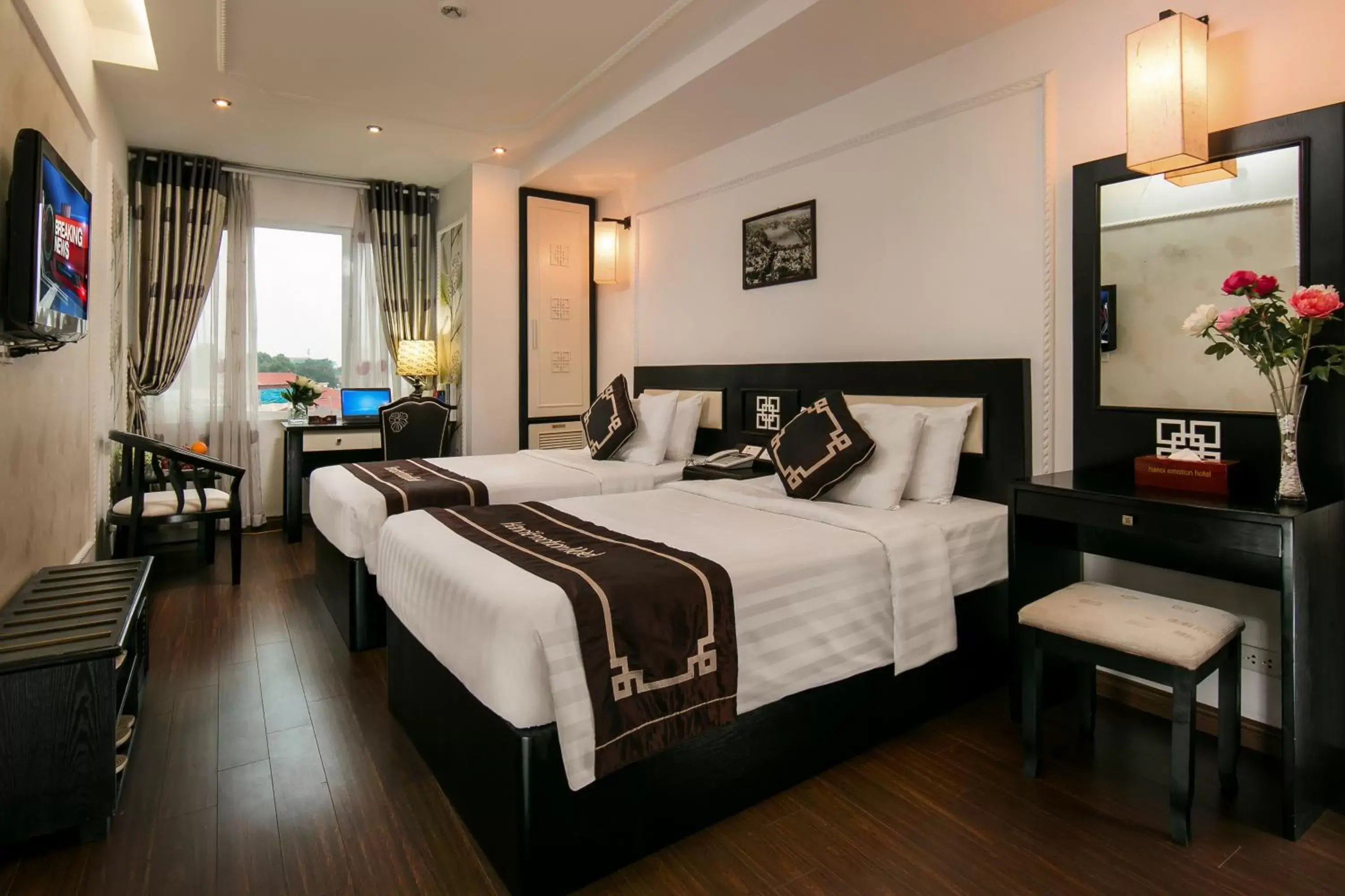 Photo of the whole room in Hanoi Emotion Hotel