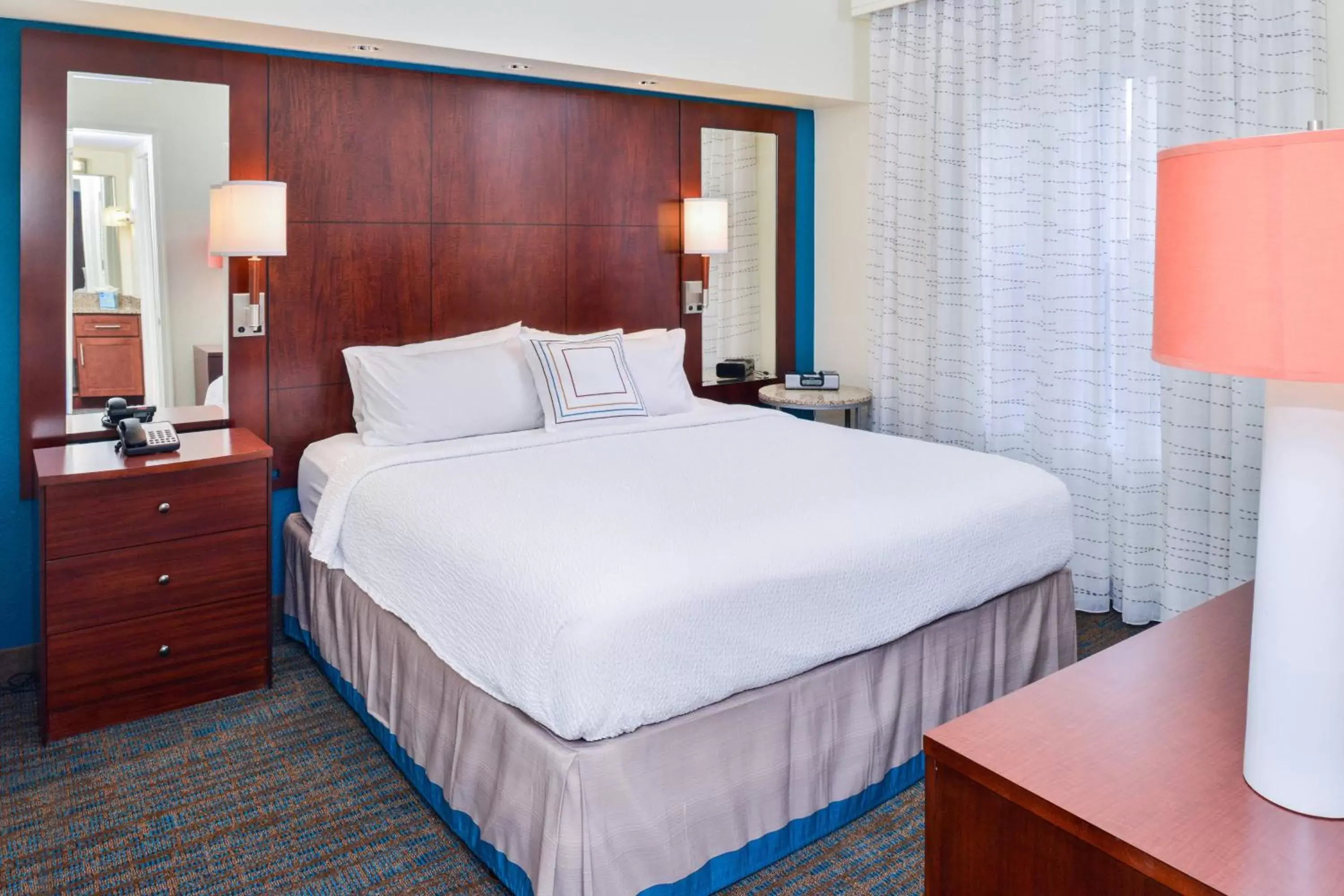 Bedroom, Bed in Residence Inn by Marriott Harrisonburg