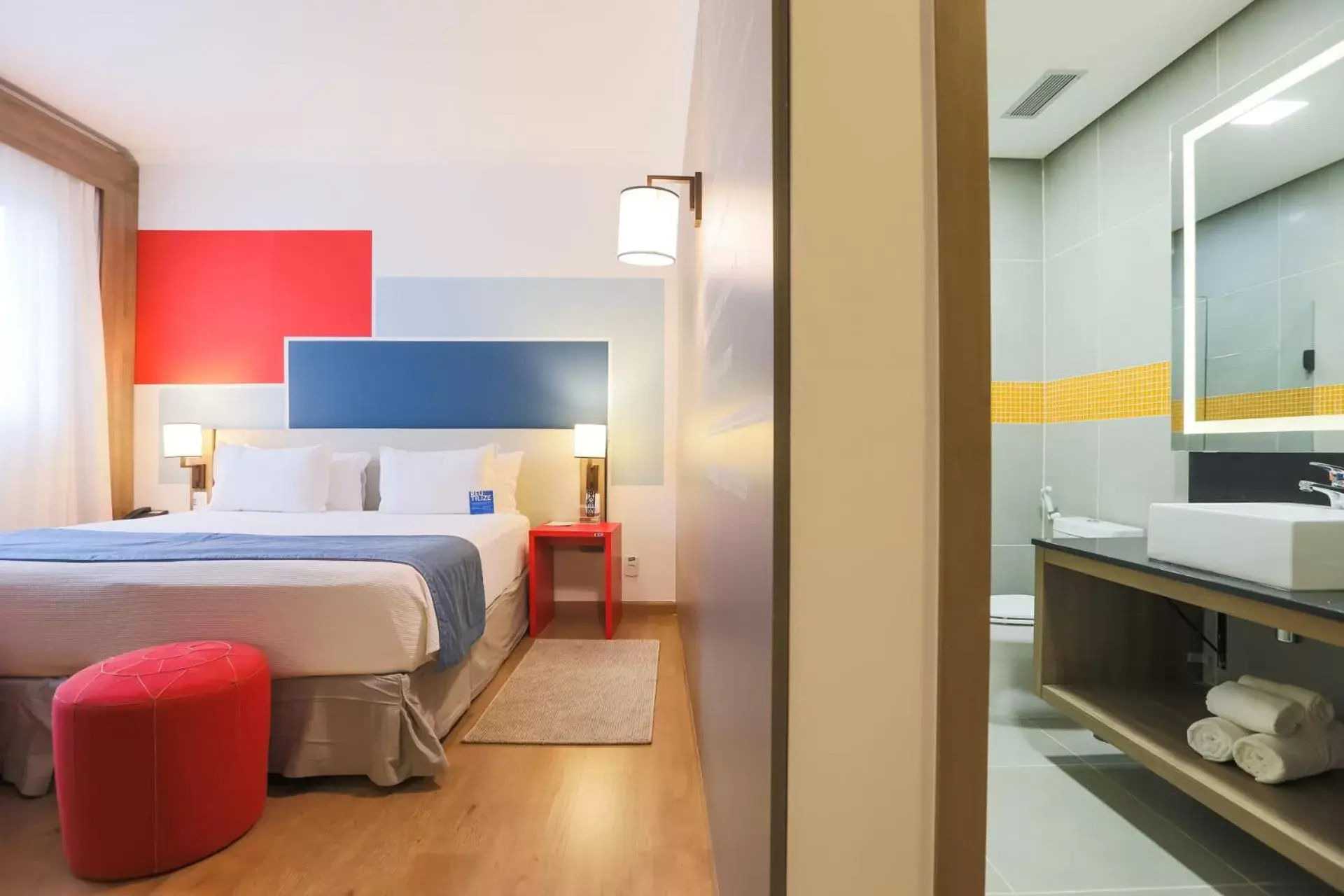 Photo of the whole room, Bathroom in TRYP By Wyndham Ribeirão Preto