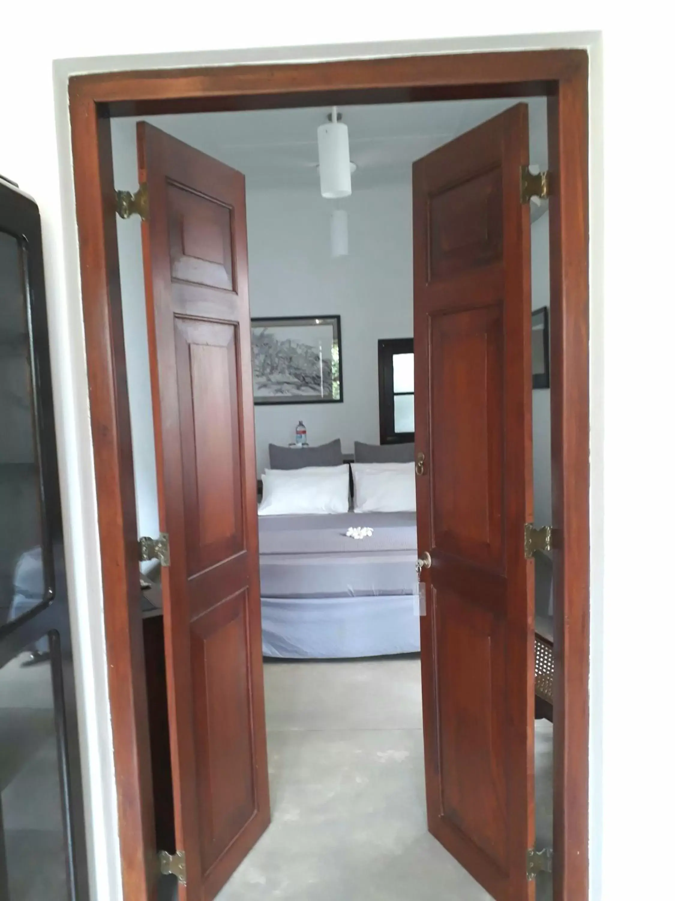 Deluxe Double Room in "27" Spathodea- Oasis in the City Deluxe Double Room in "27" Spathodea- Oasis in the City