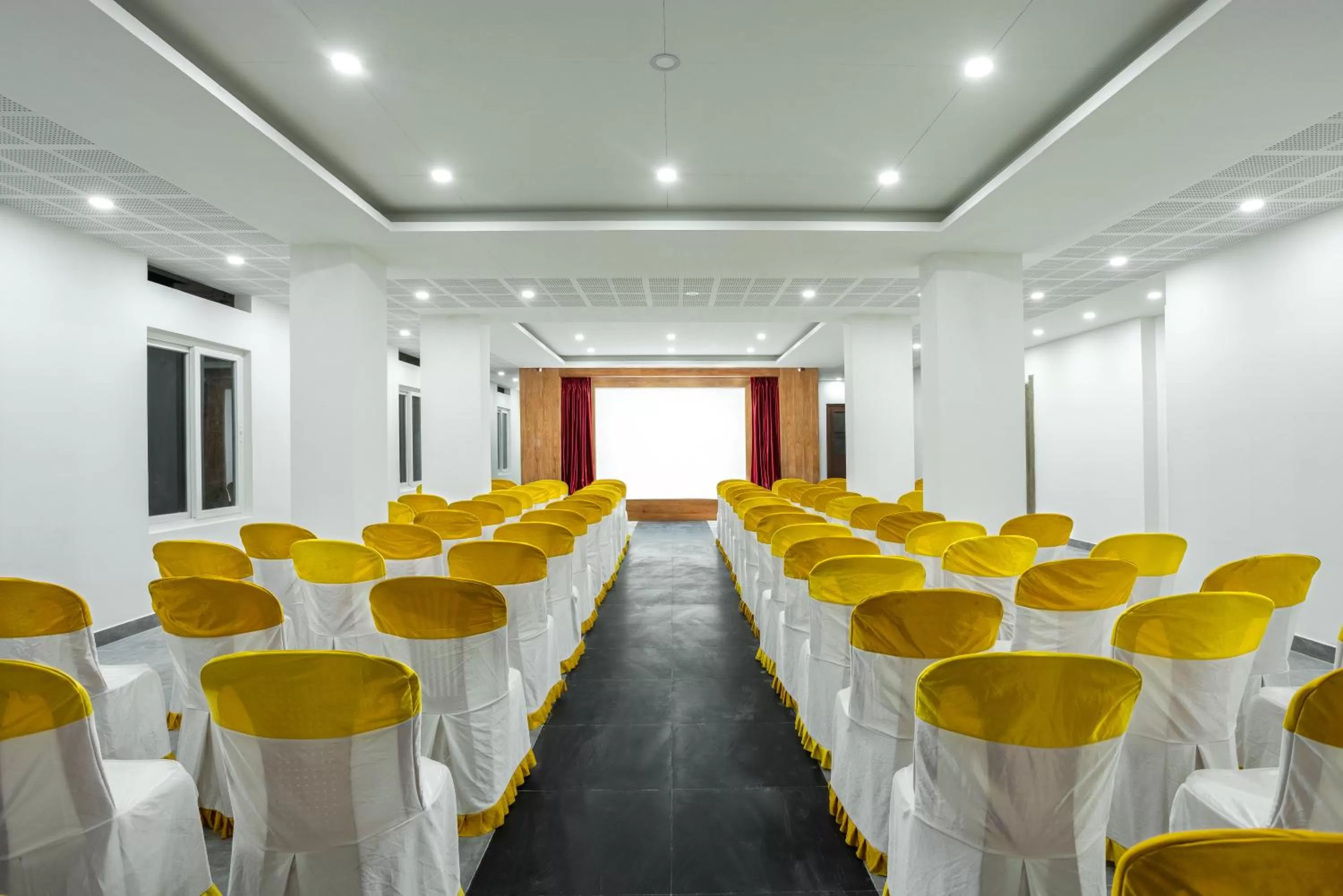 Meeting/conference room in HOTEL WHITE HOUSE, Munnar