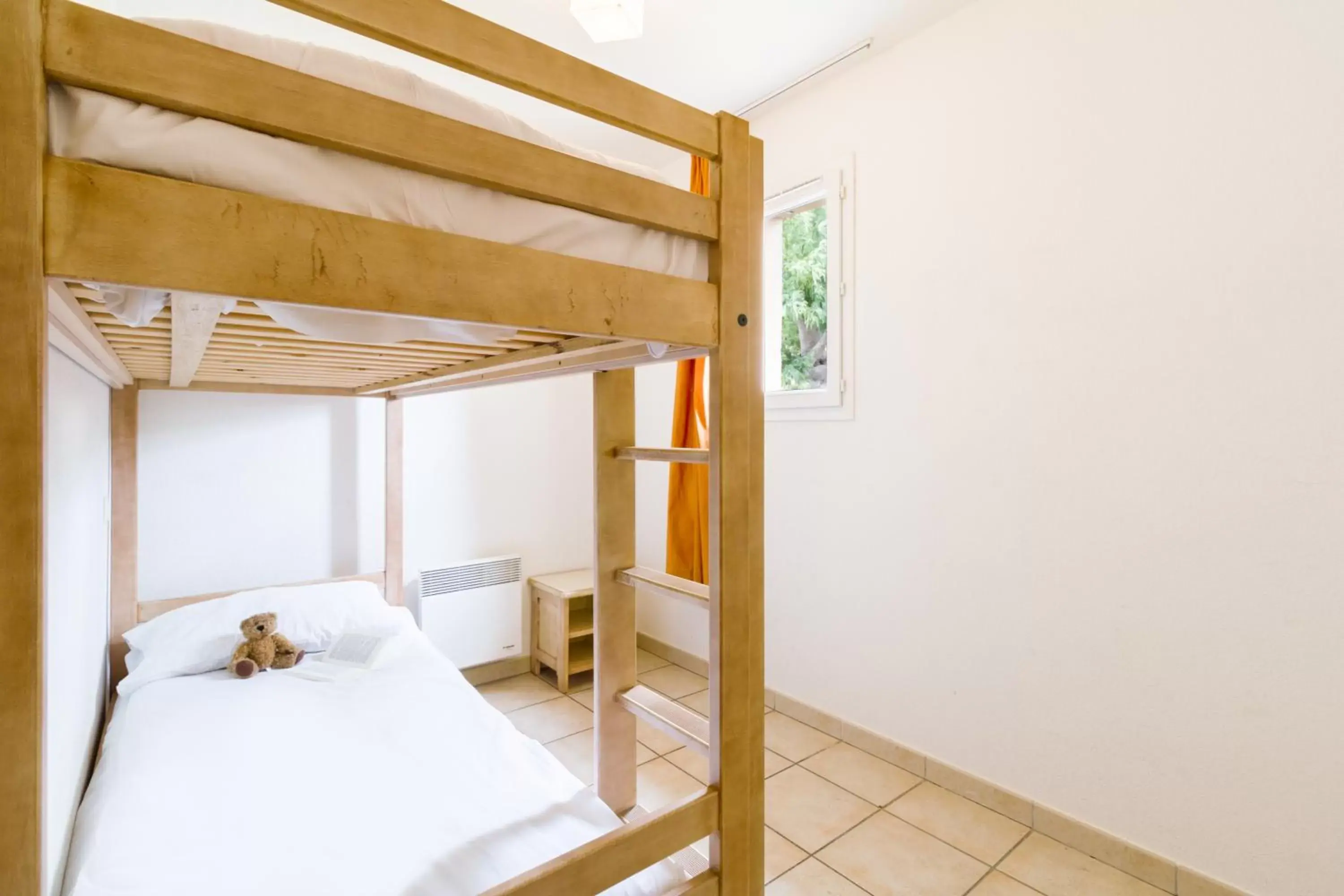 Bunk Bed in Garden & City Les Bastides de Grimaud